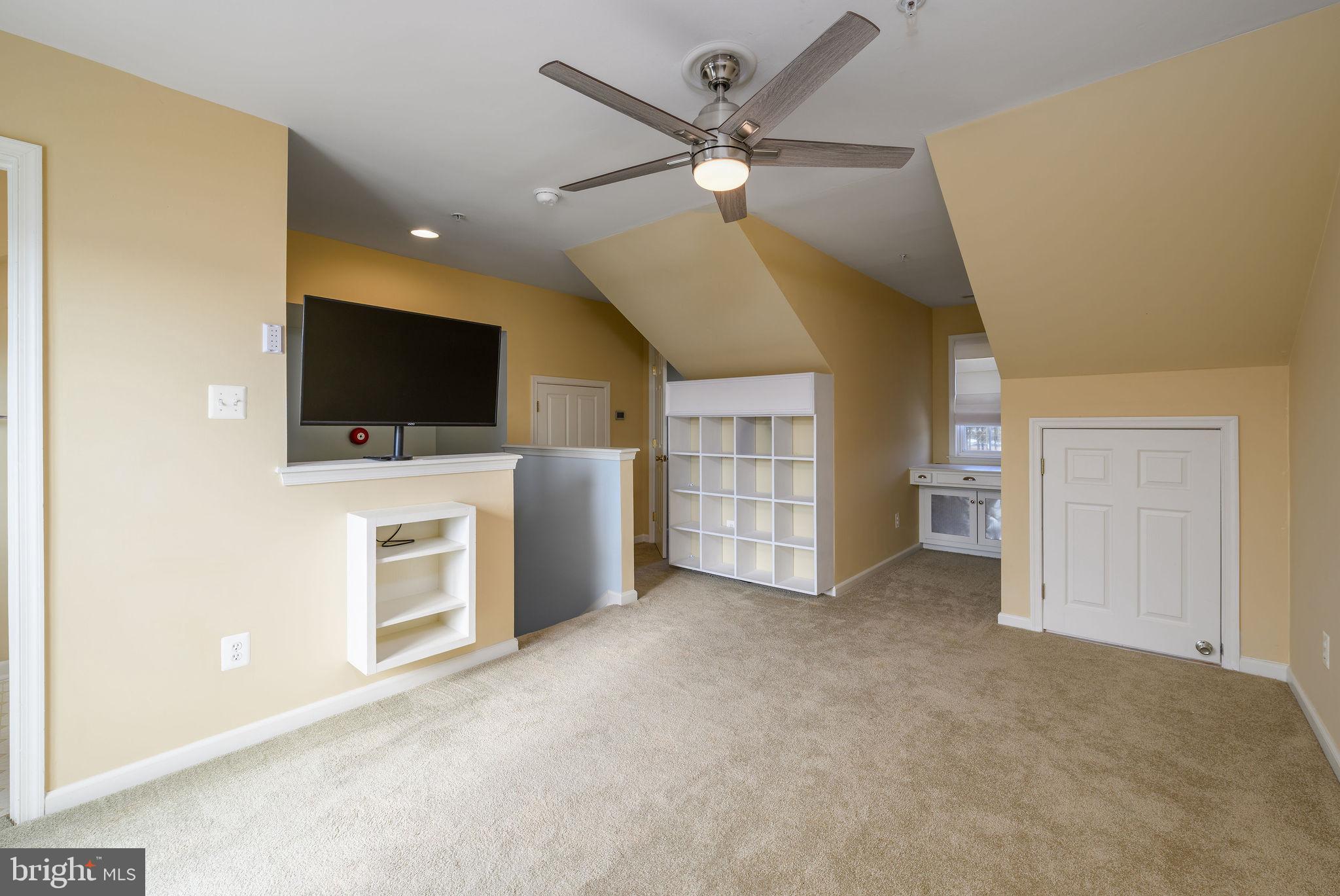 FAIRFIELD AT LONG NECK - Residential