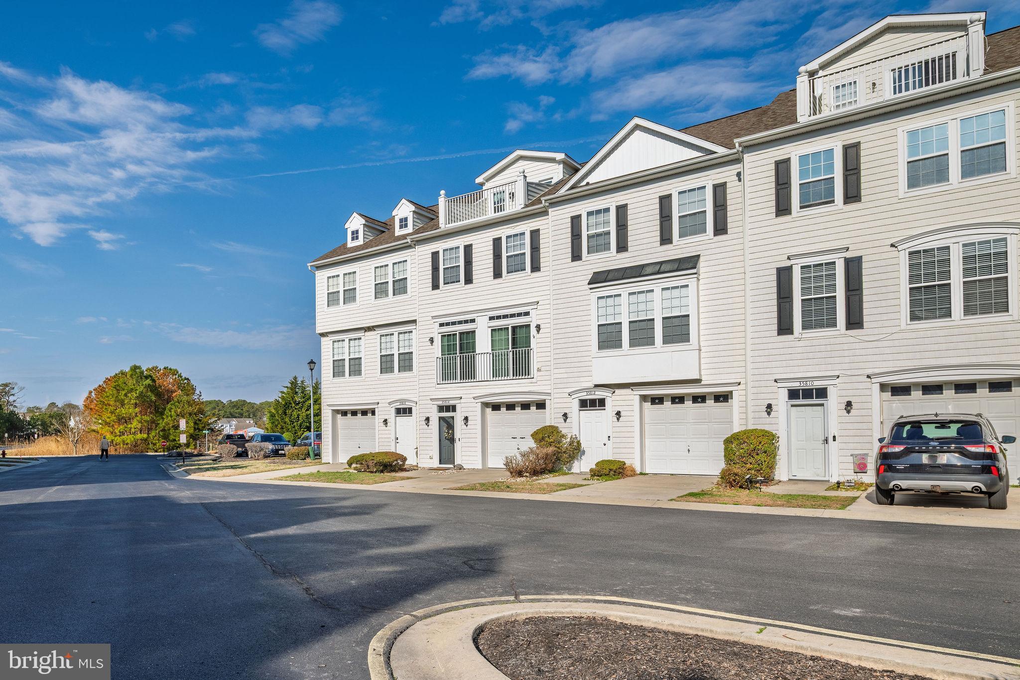 FAIRFIELD AT LONG NECK - Residential