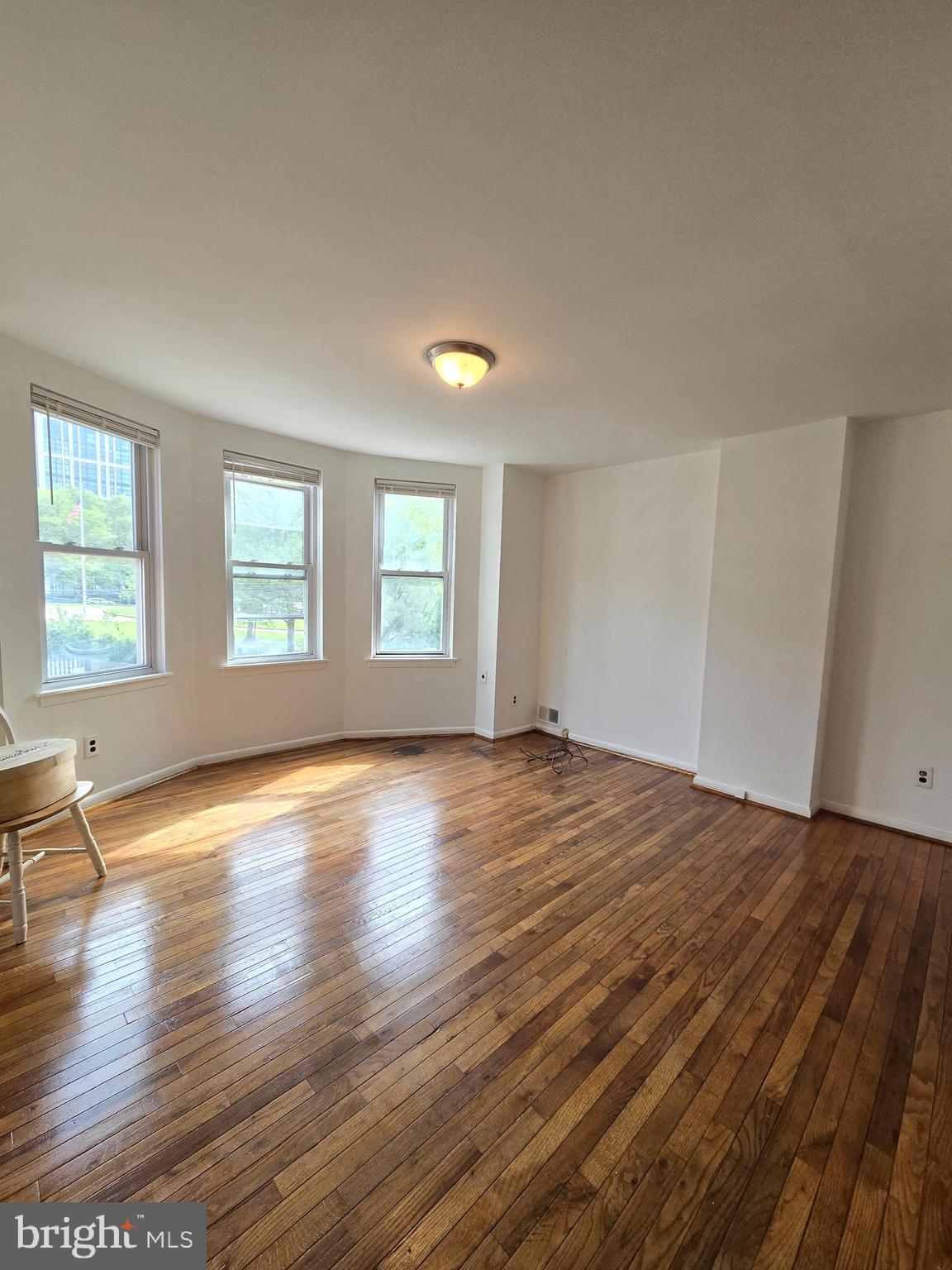 HAWTHORNE - Residential Lease