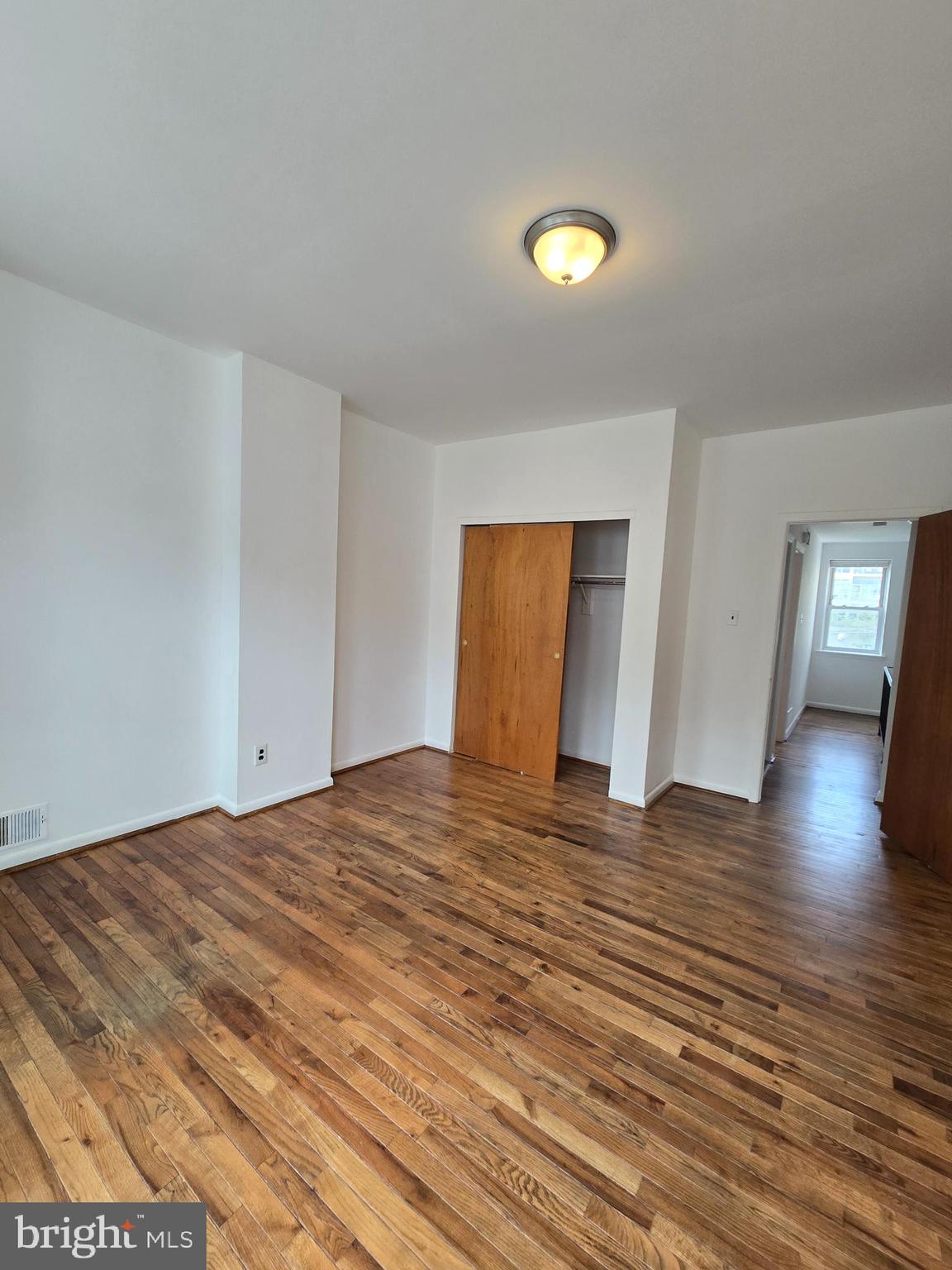 HAWTHORNE - Residential Lease