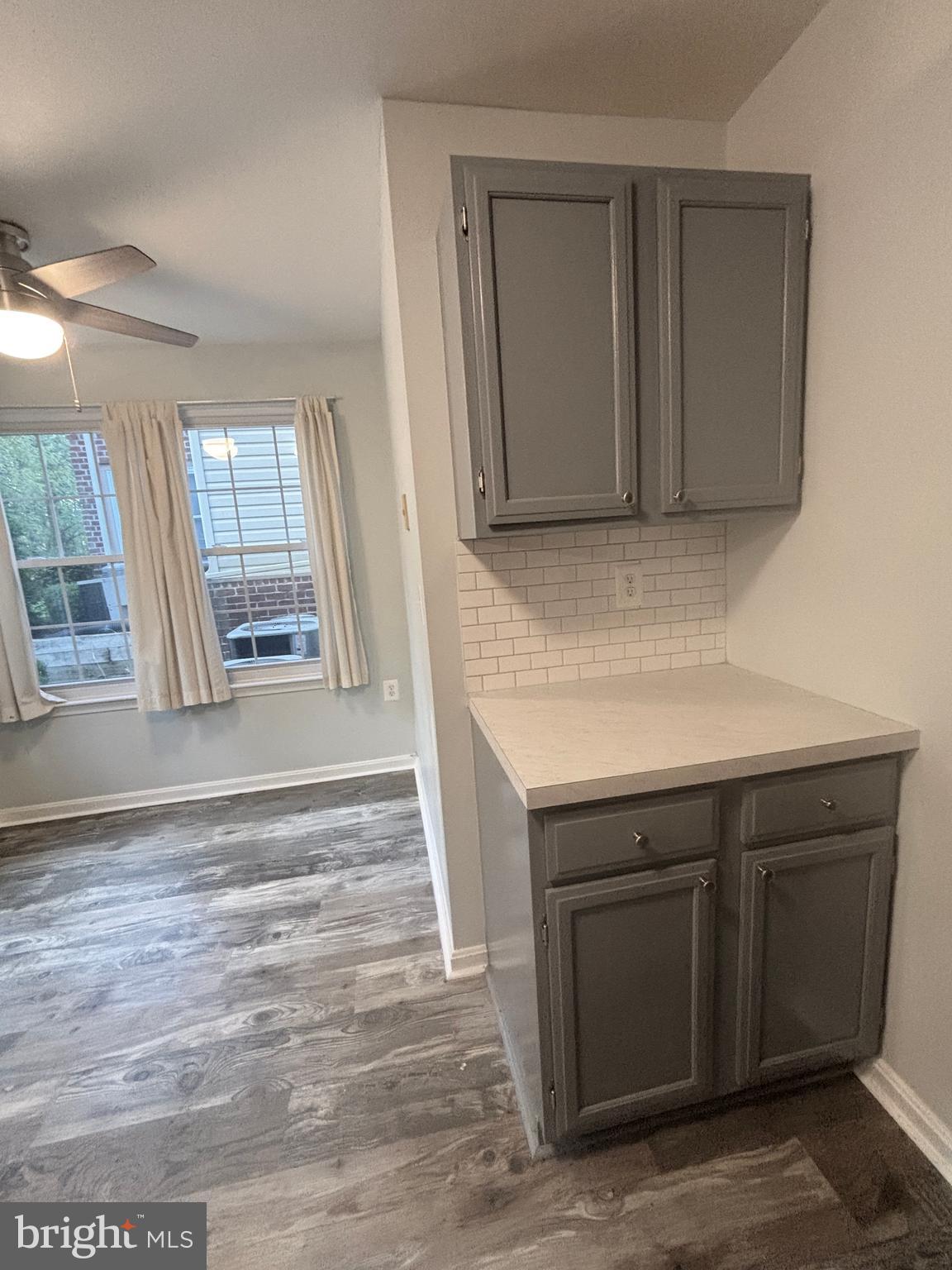 LAURELS CONDO - Residential