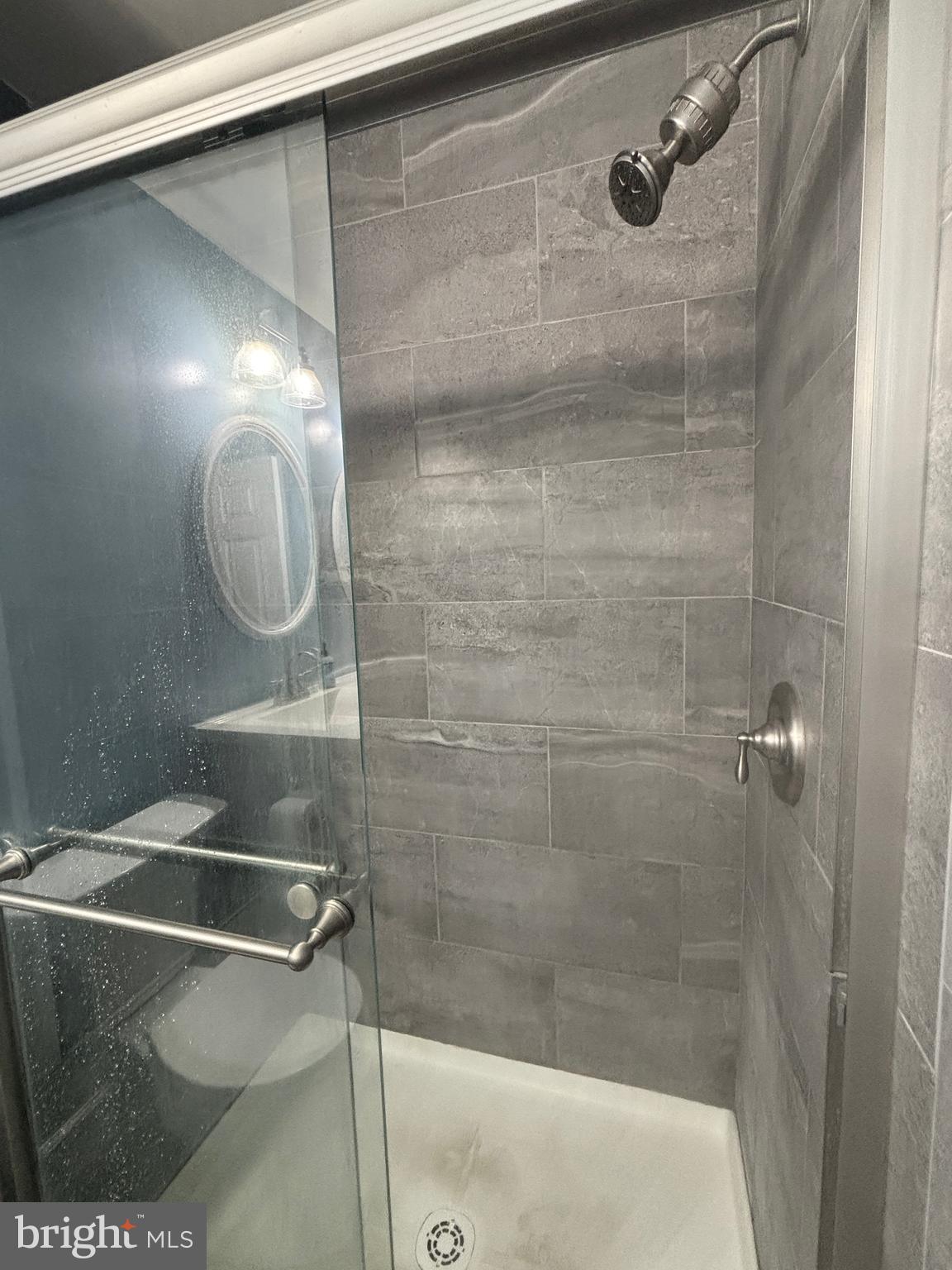 LAURELS CONDO - Residential