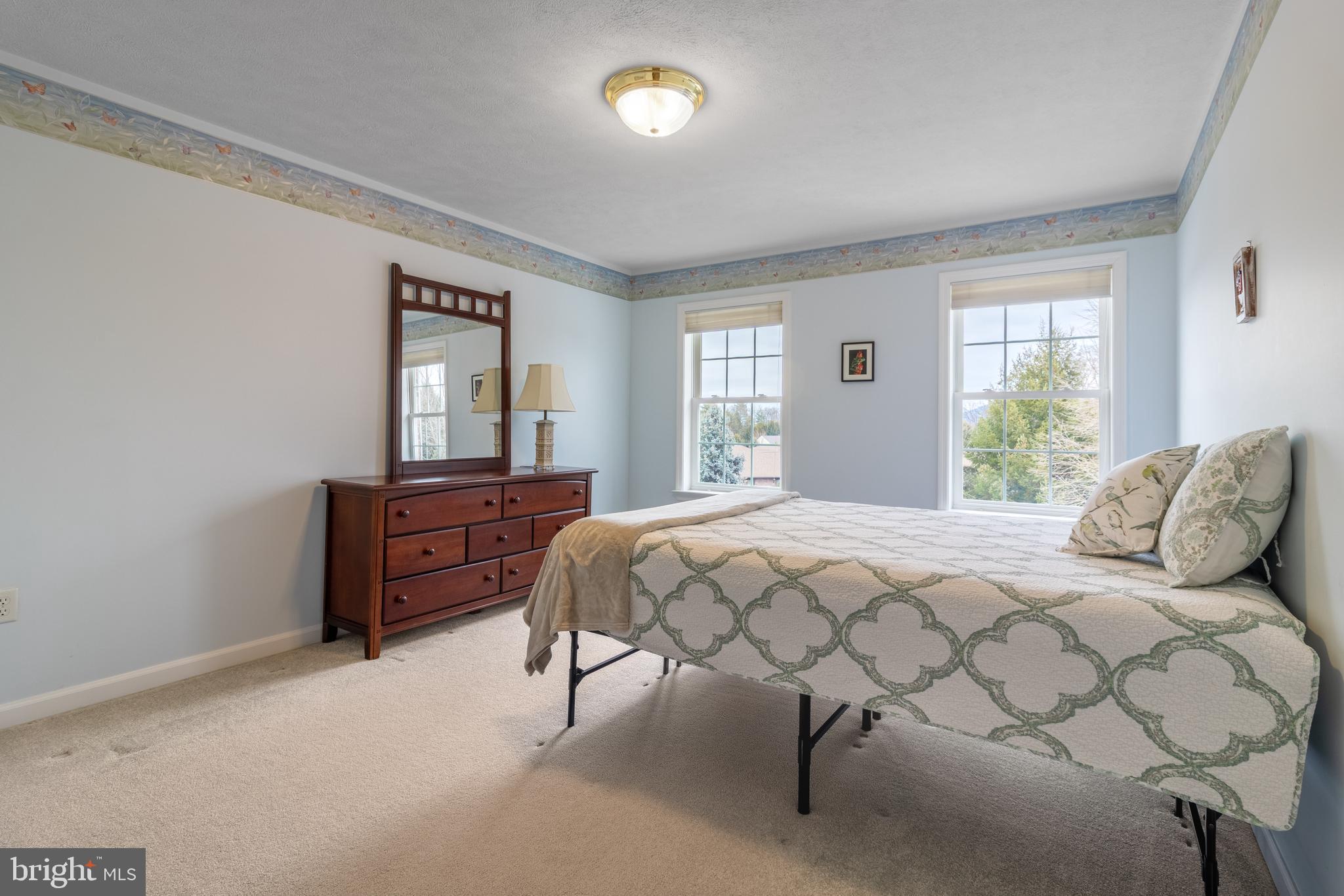 OAK POINTE - Residential