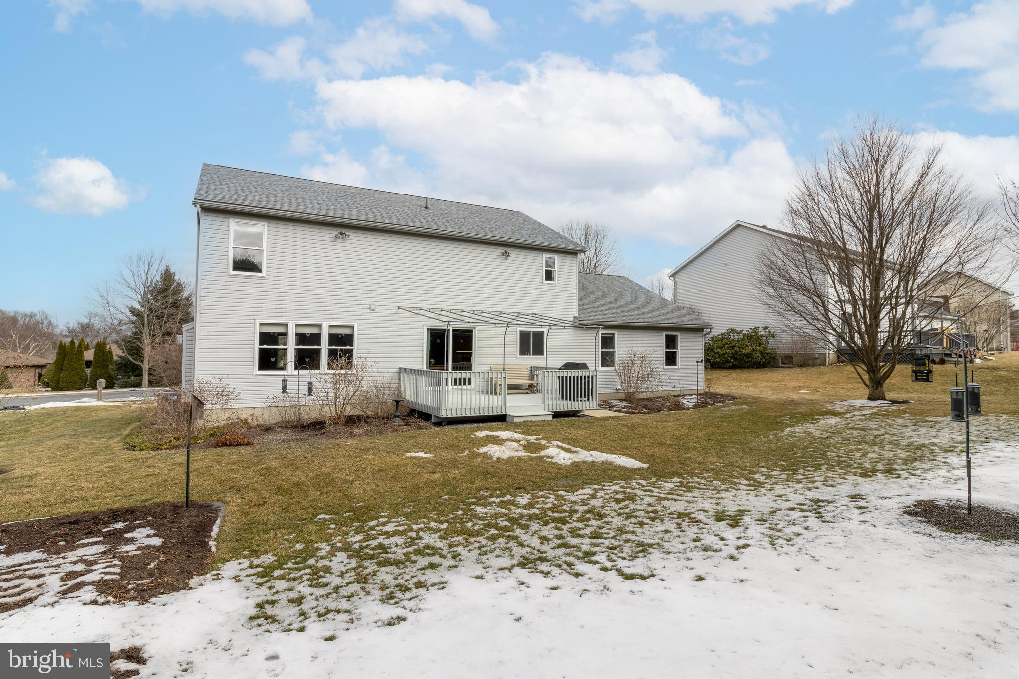 OAK POINTE - Residential