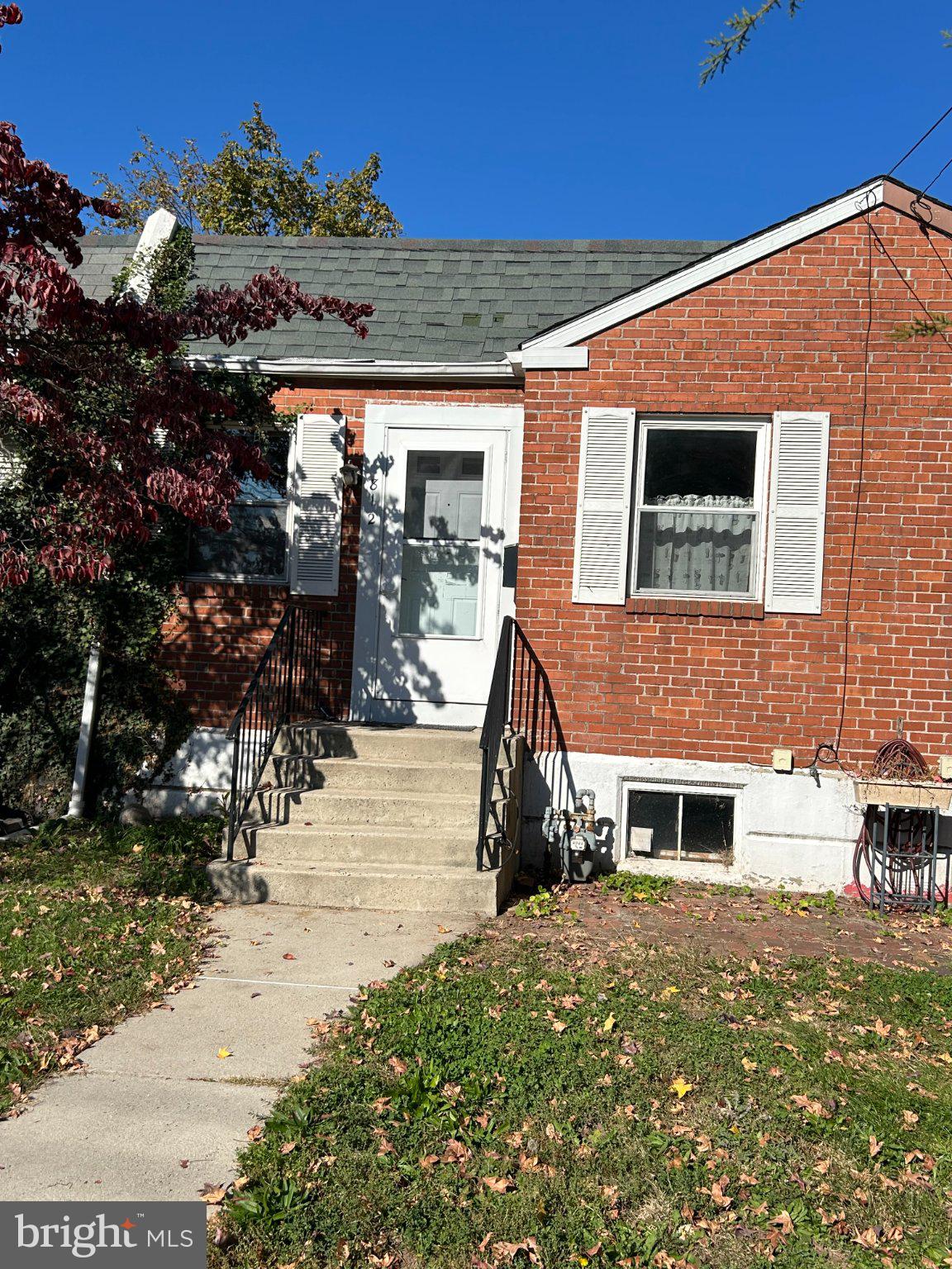 812 WALNUT STREET