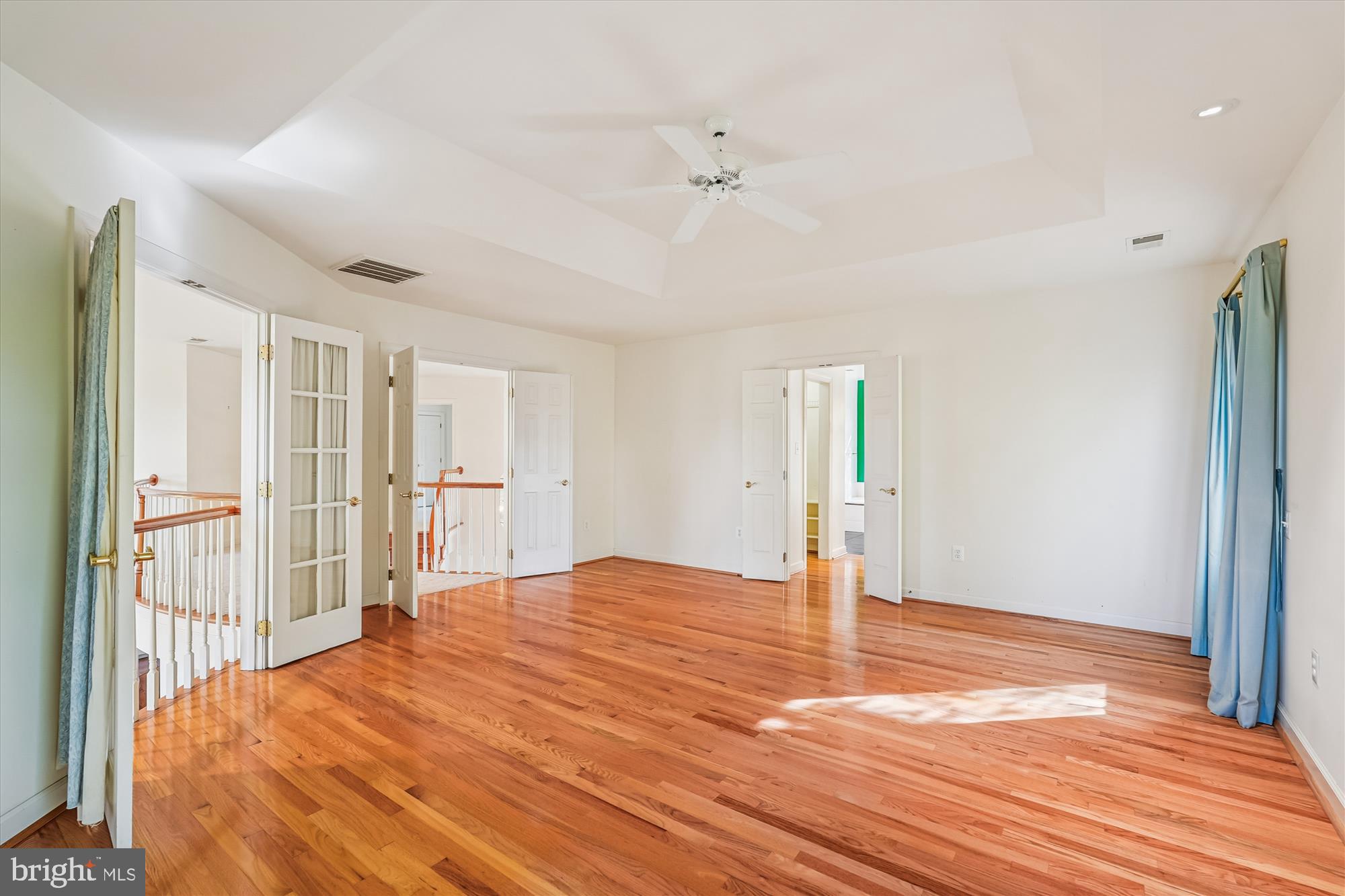 CASCADES ESTATES - Residential