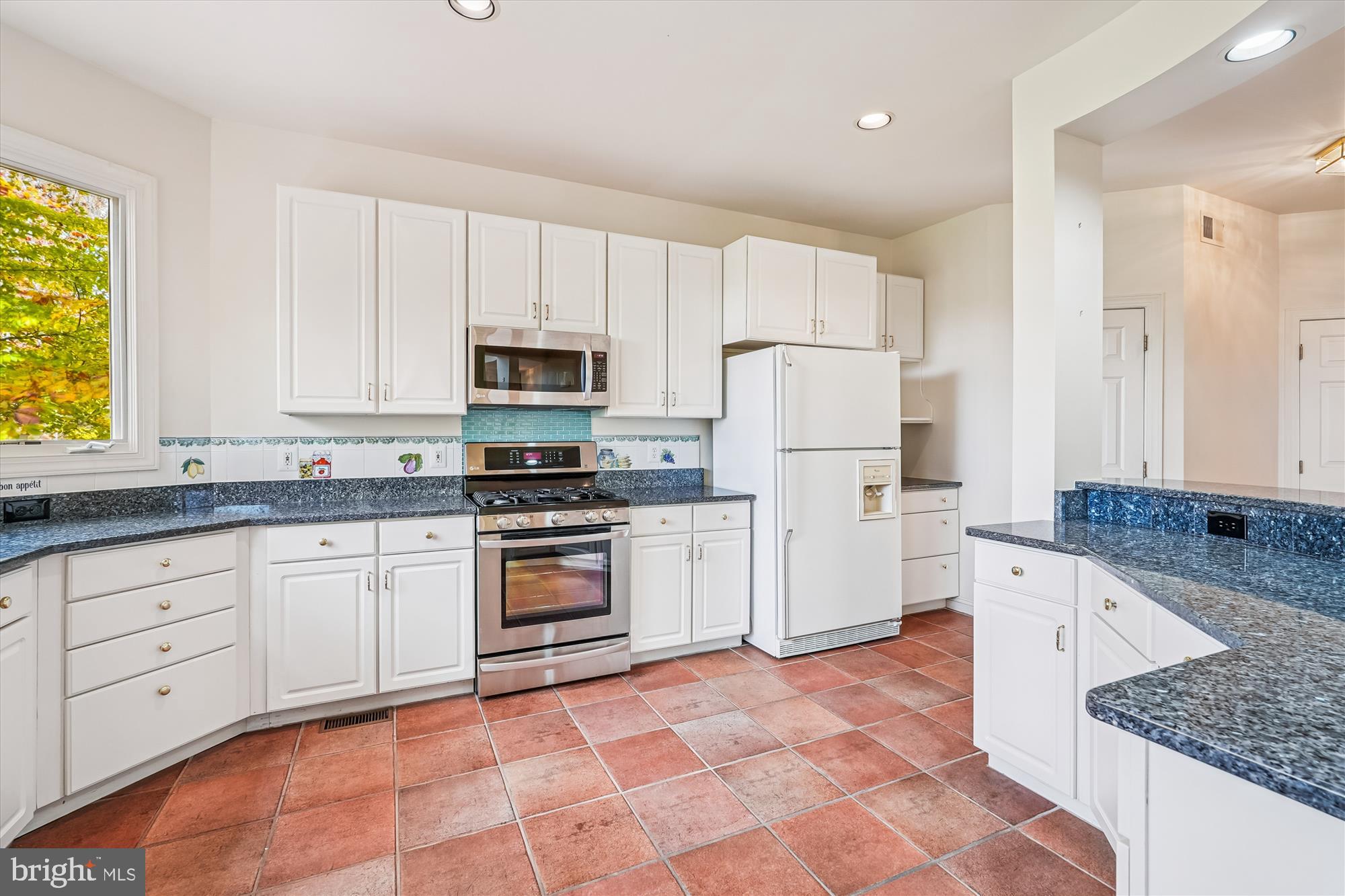 CASCADES ESTATES - Residential