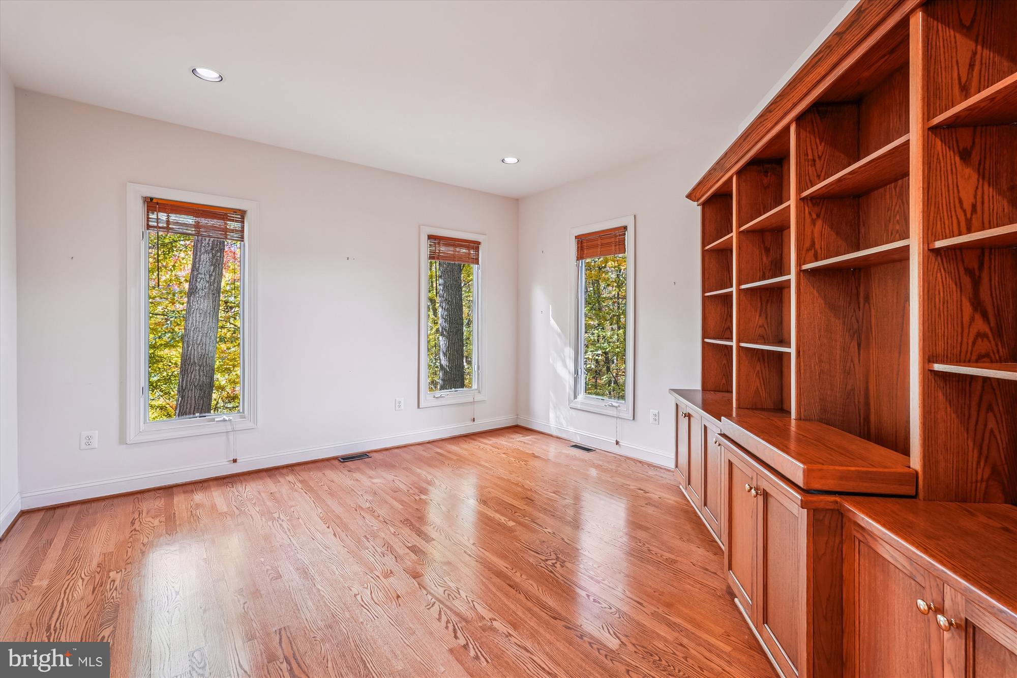 CASCADES ESTATES - Residential