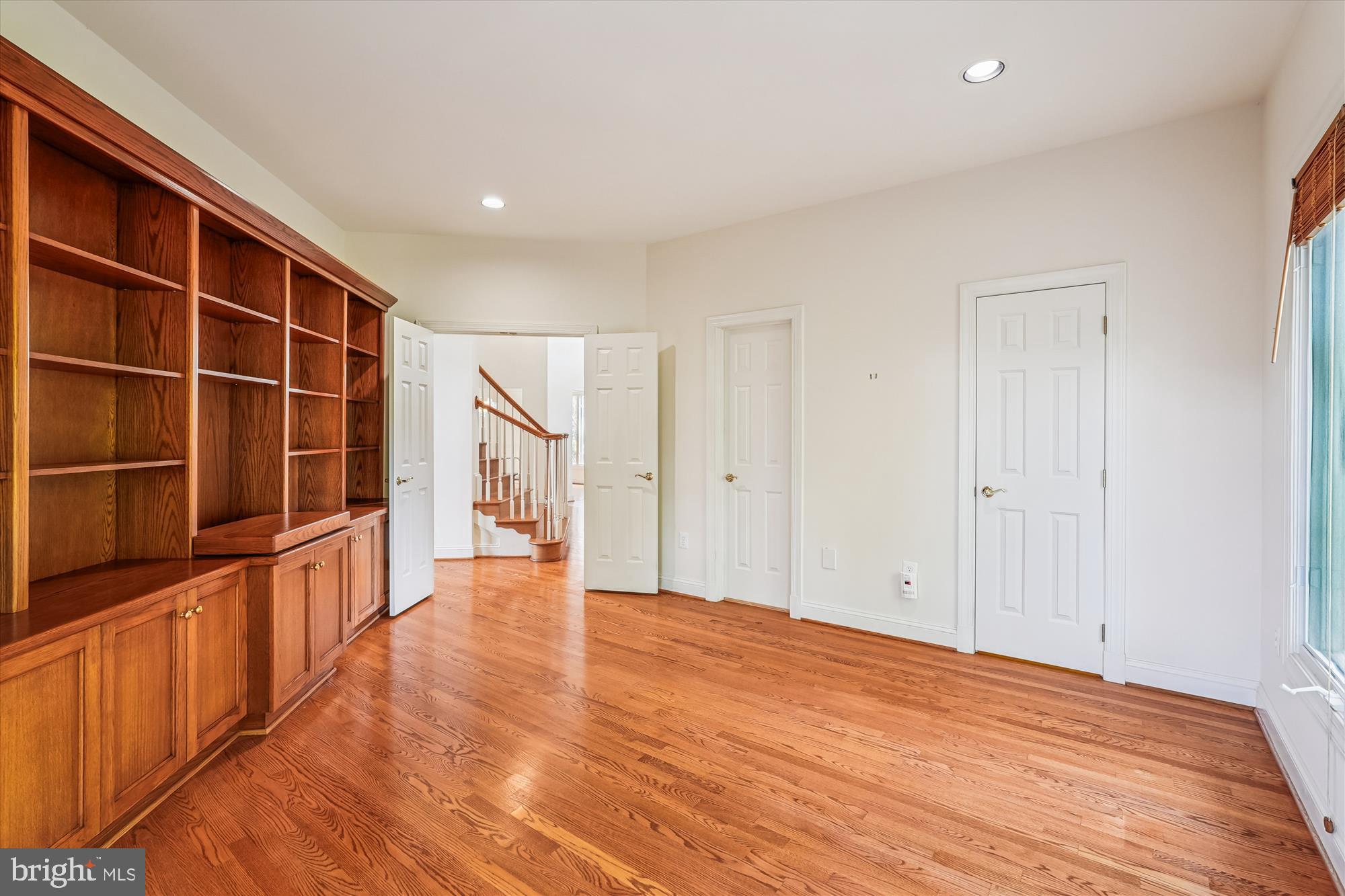 CASCADES ESTATES - Residential