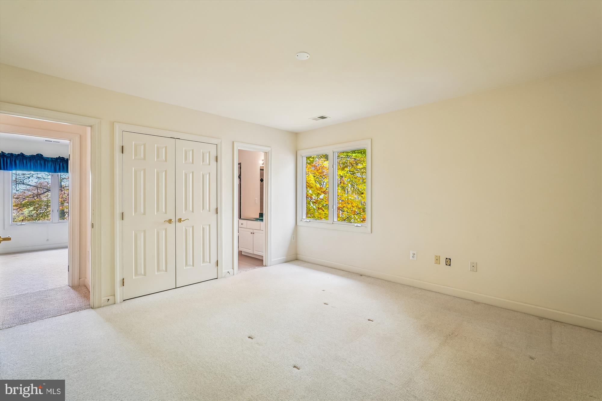 CASCADES ESTATES - Residential