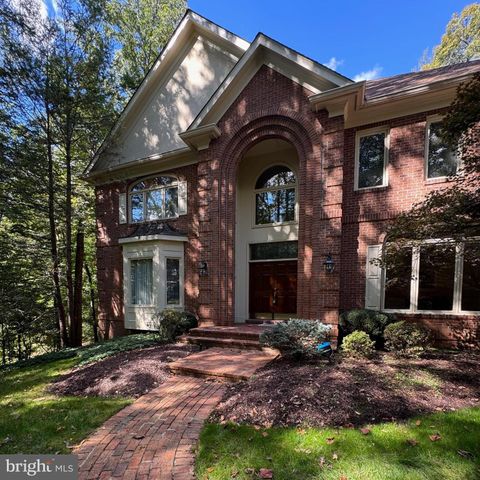 308 SINEGAR PLACE POTOMAC FALLS VA 20165