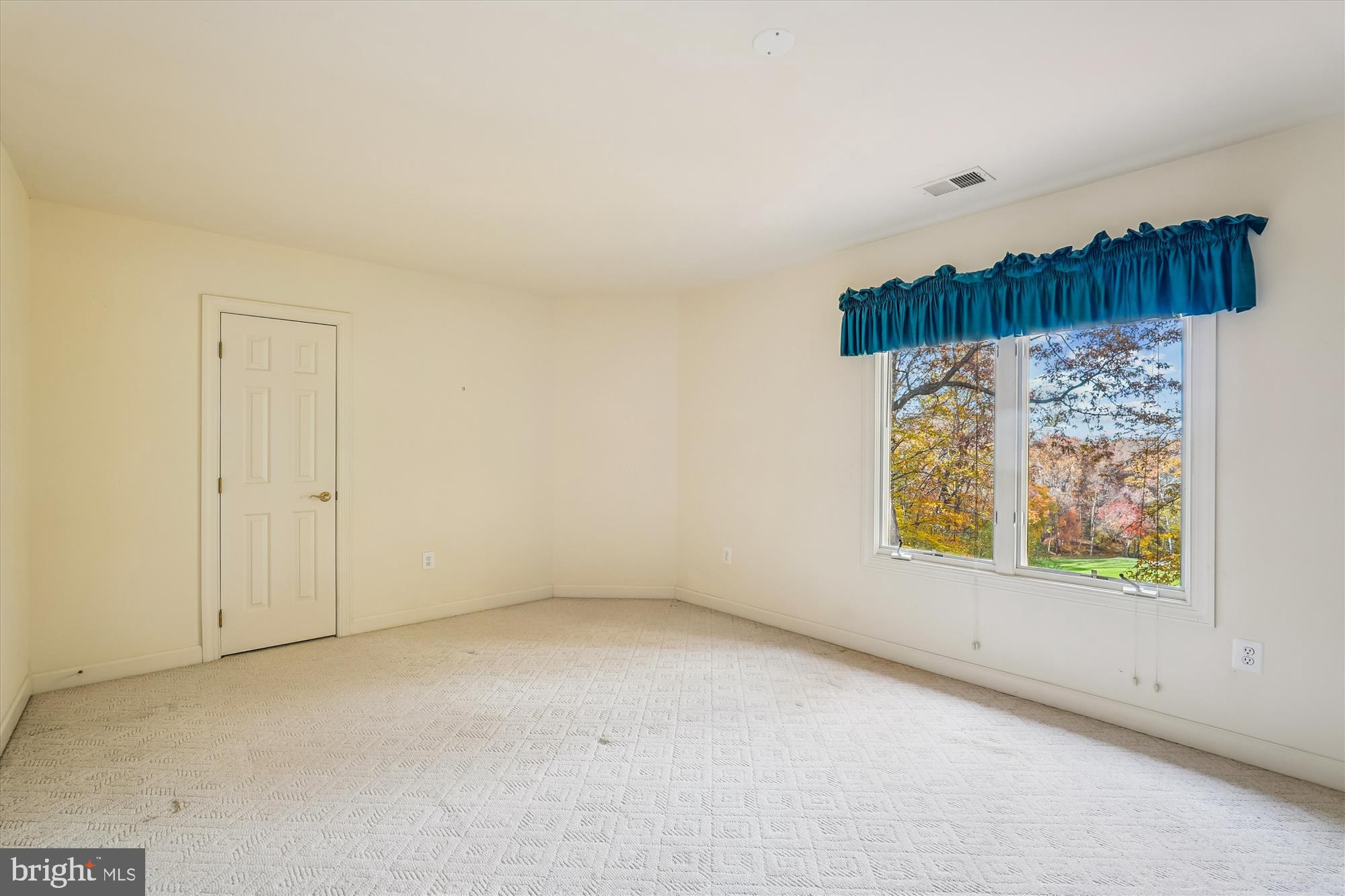 CASCADES ESTATES - Residential