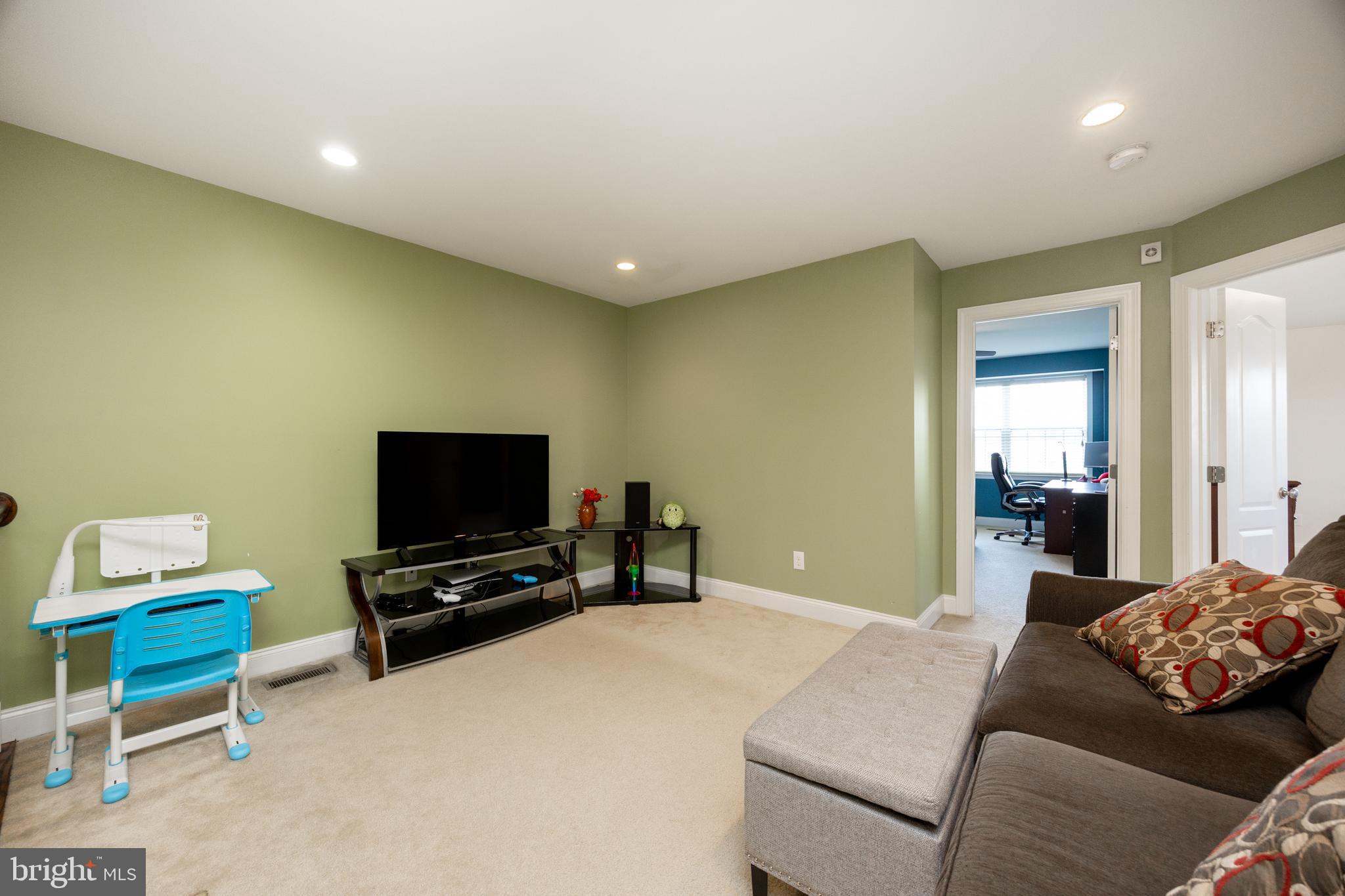 WHITE SPRINGS AT PROVIDENCE - Residential