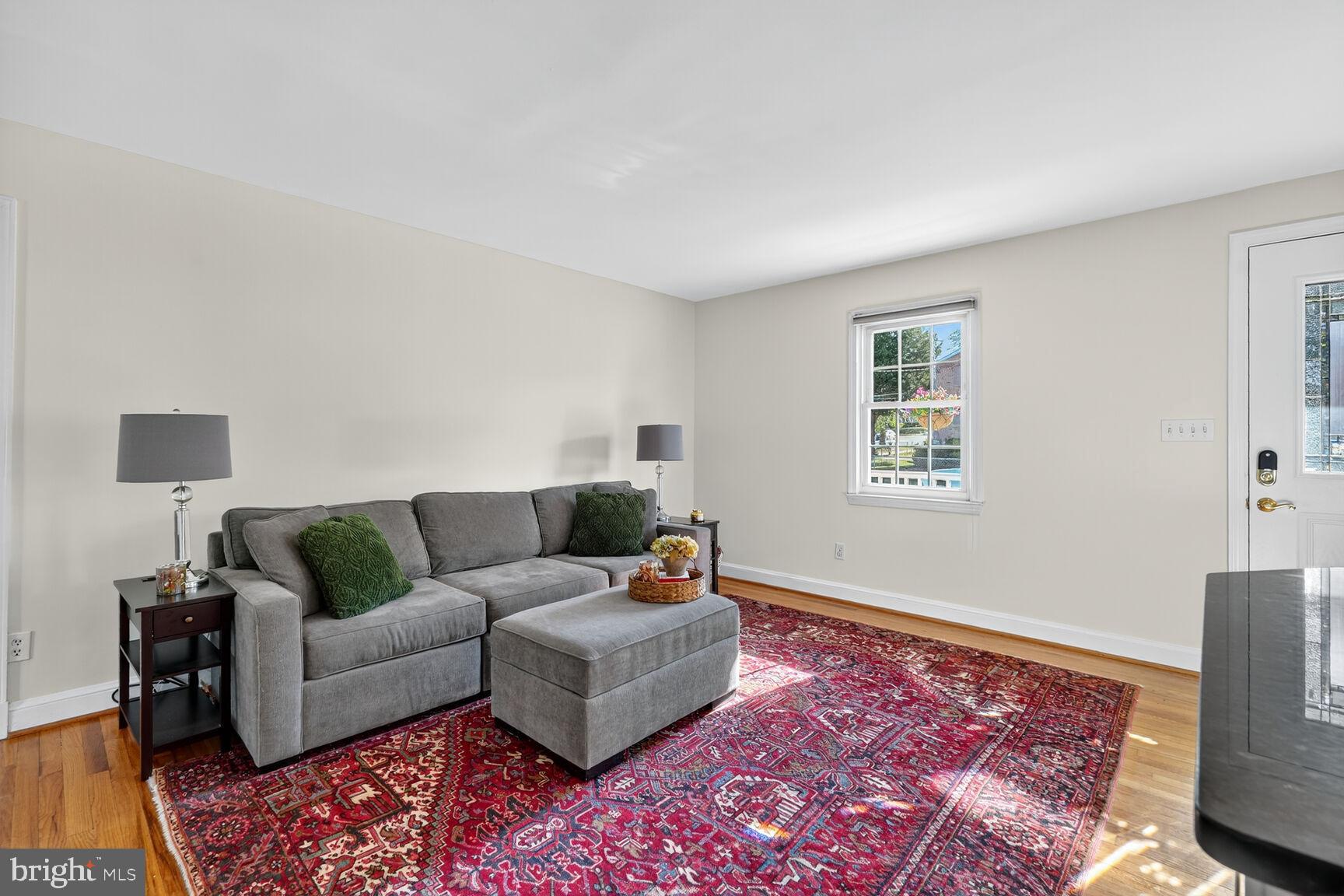 KENSINGTON ESTATES - Residential