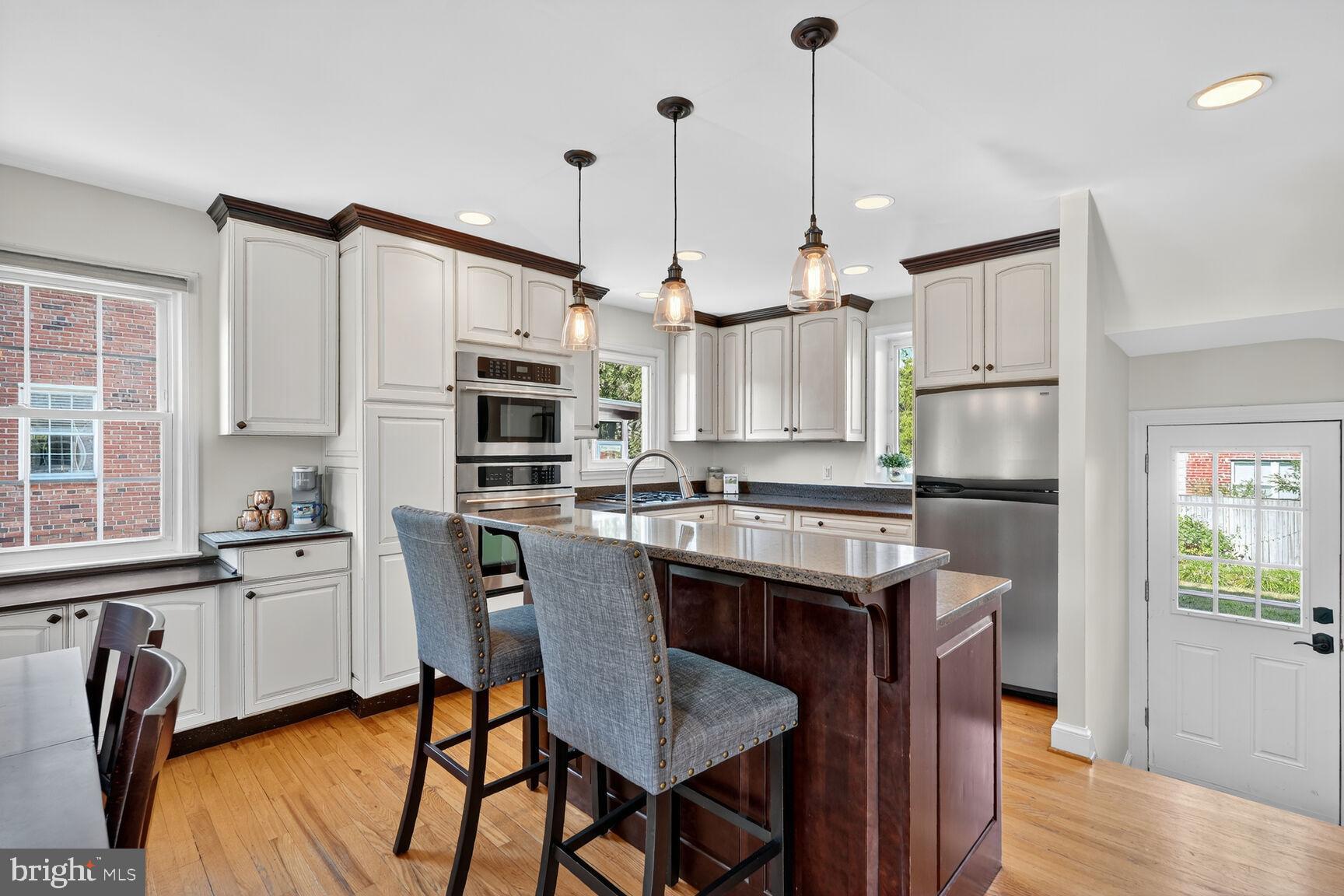 KENSINGTON ESTATES - Residential