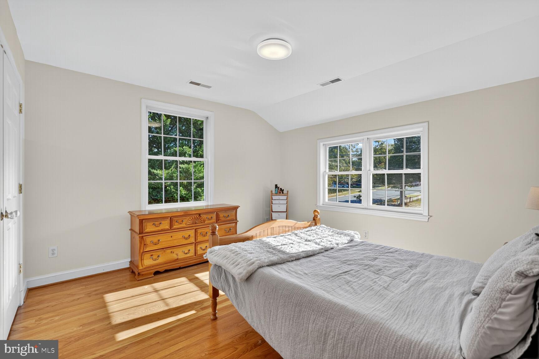 KENSINGTON ESTATES - Residential