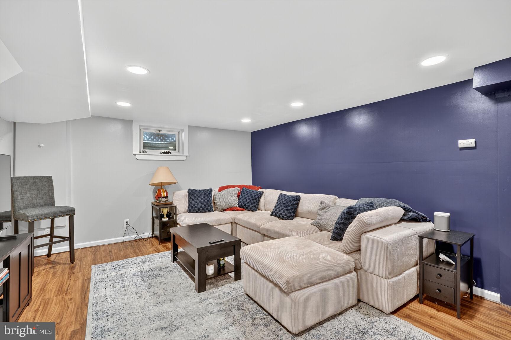 KENSINGTON ESTATES - Residential