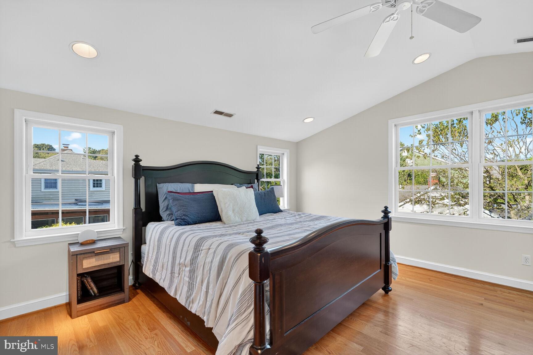 KENSINGTON ESTATES - Residential