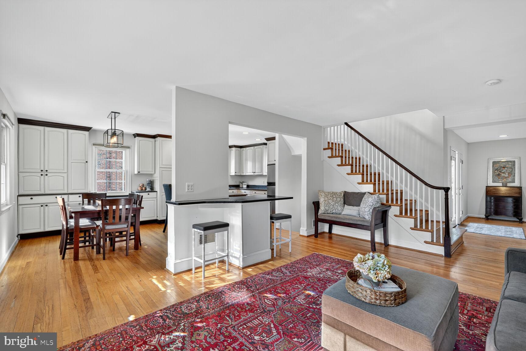 KENSINGTON ESTATES - Residential