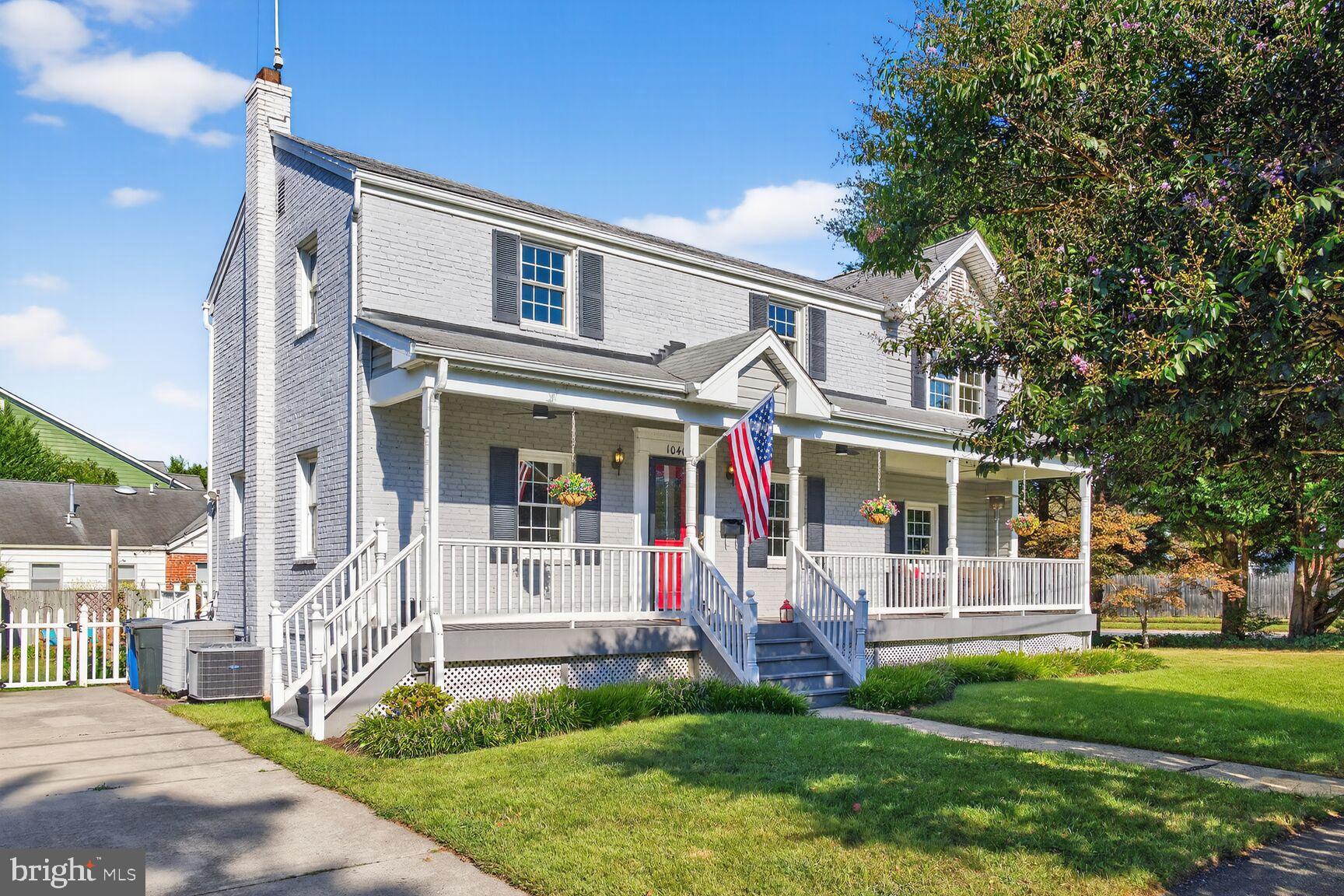 KENSINGTON ESTATES - Residential