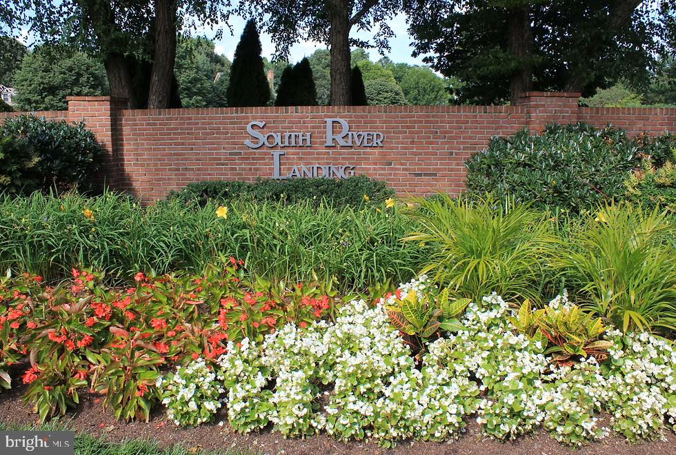 SOUTH RIVER LANDING - Residential