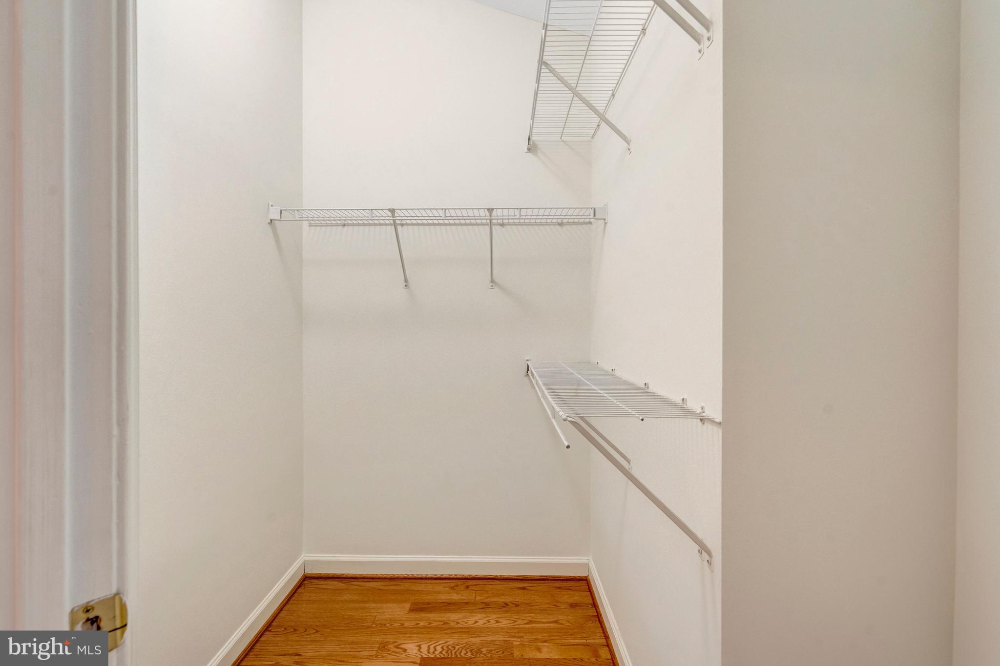 FAIRFAX CENTER - Residential