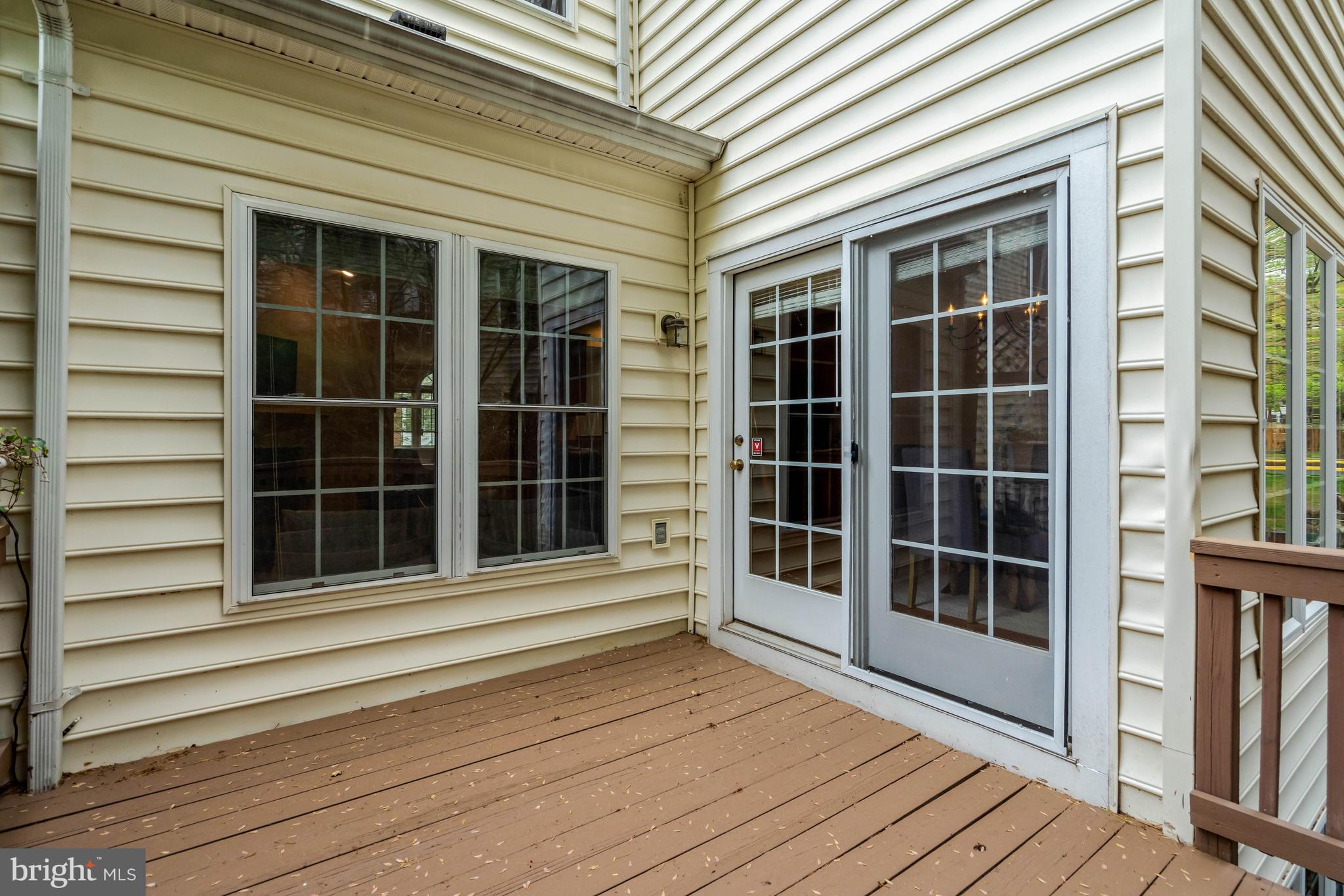 FAIRFAX CENTER - Residential