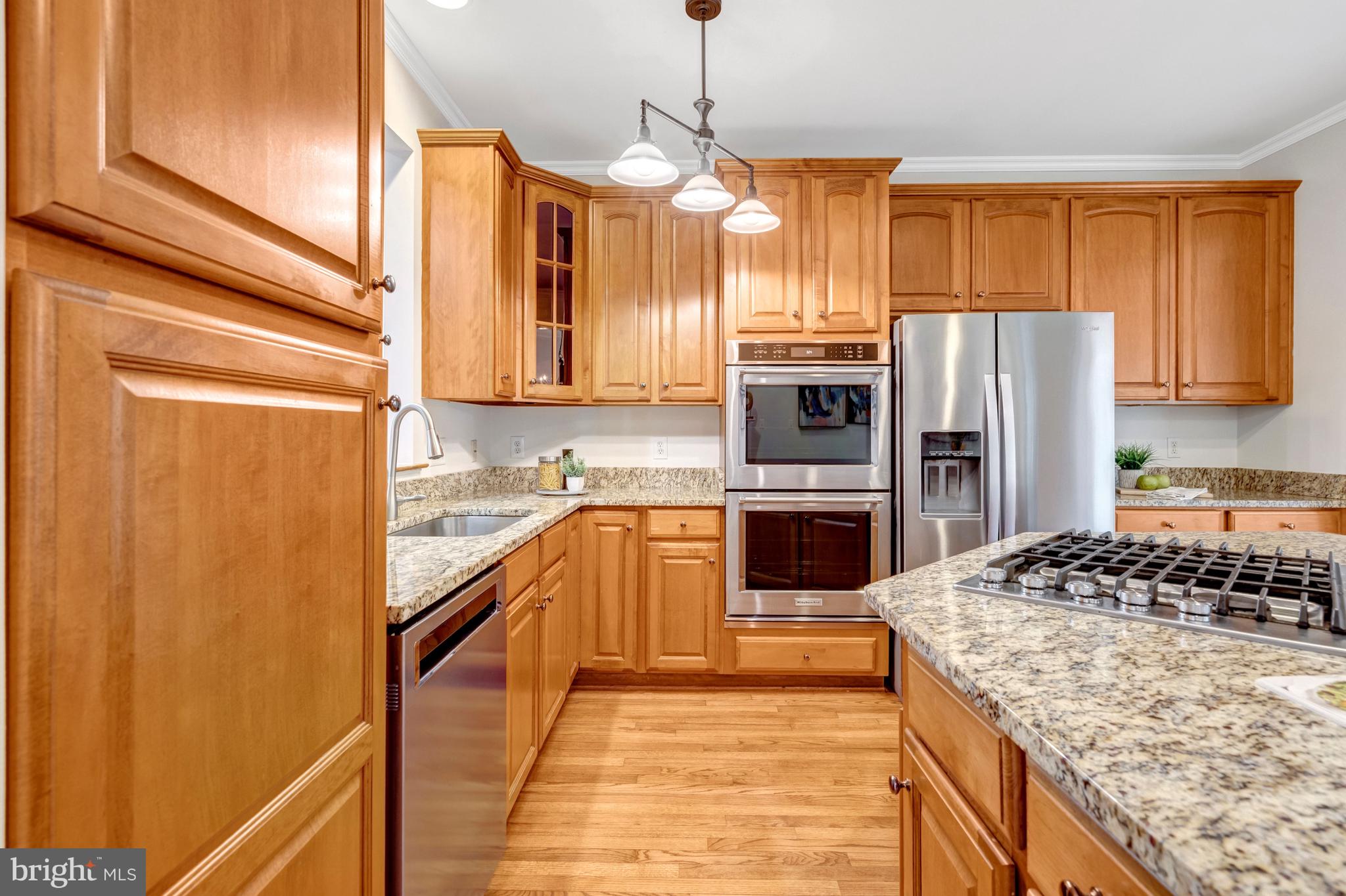 FAIRFAX CENTER - Residential