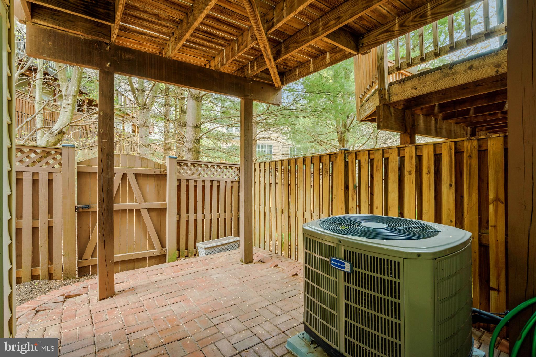 FAIRFAX CENTER - Residential