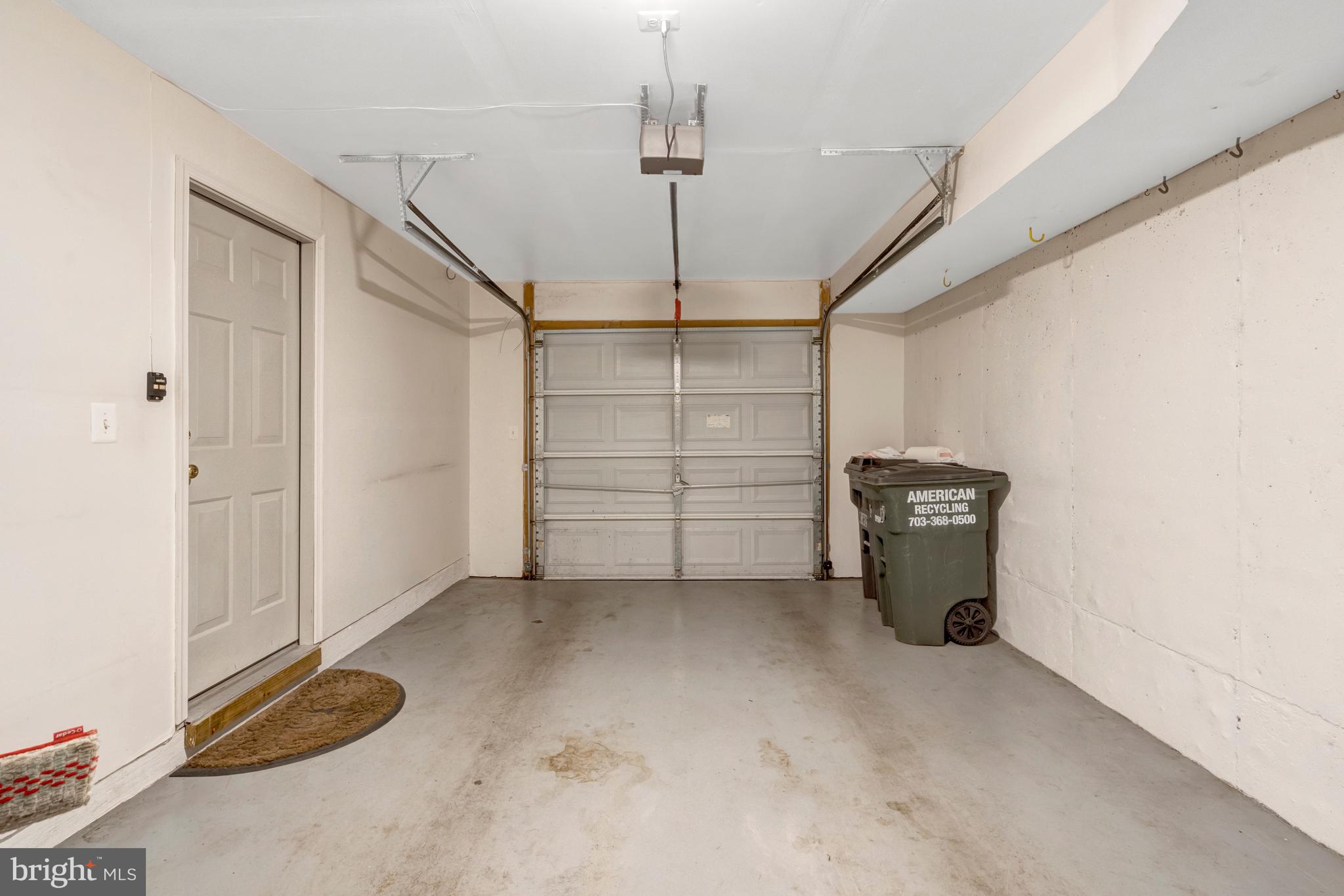 FAIRFAX CENTER - Residential