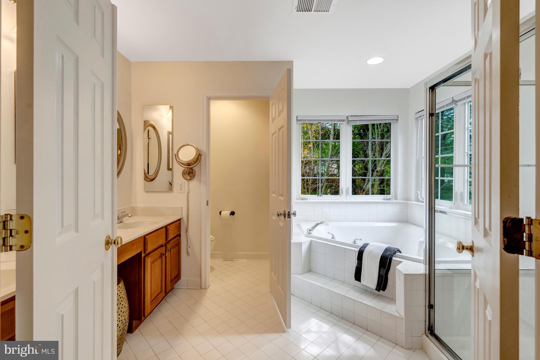 FAIRFAX CENTER - Residential