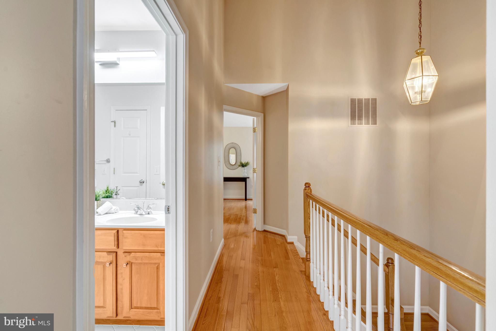 FAIRFAX CENTER - Residential