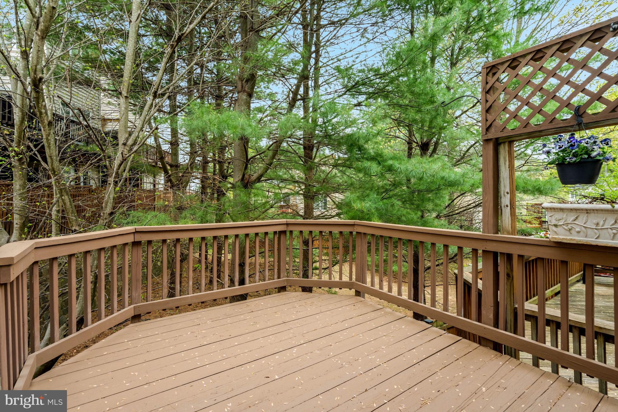 FAIRFAX CENTER - Residential