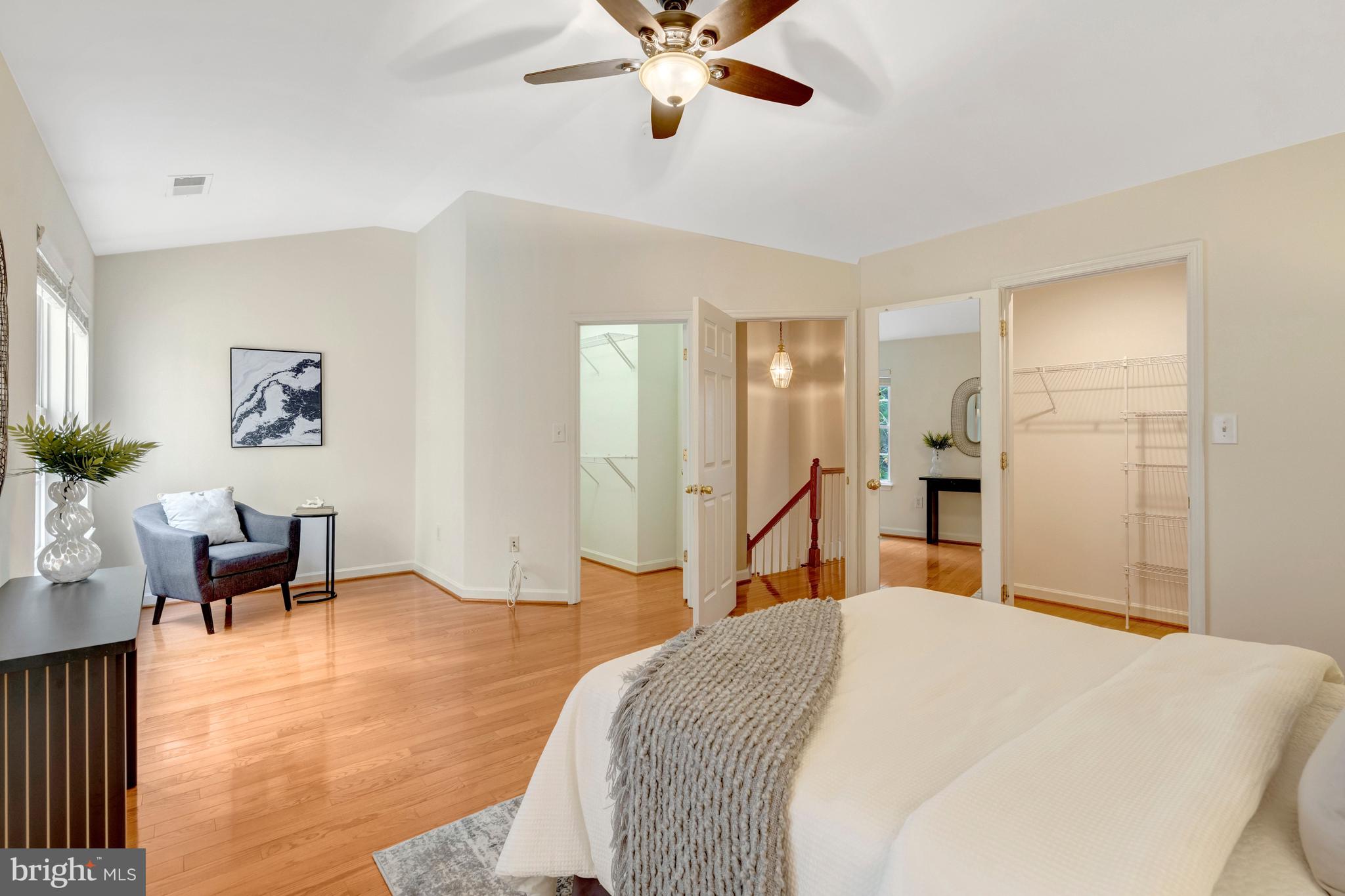 FAIRFAX CENTER - Residential