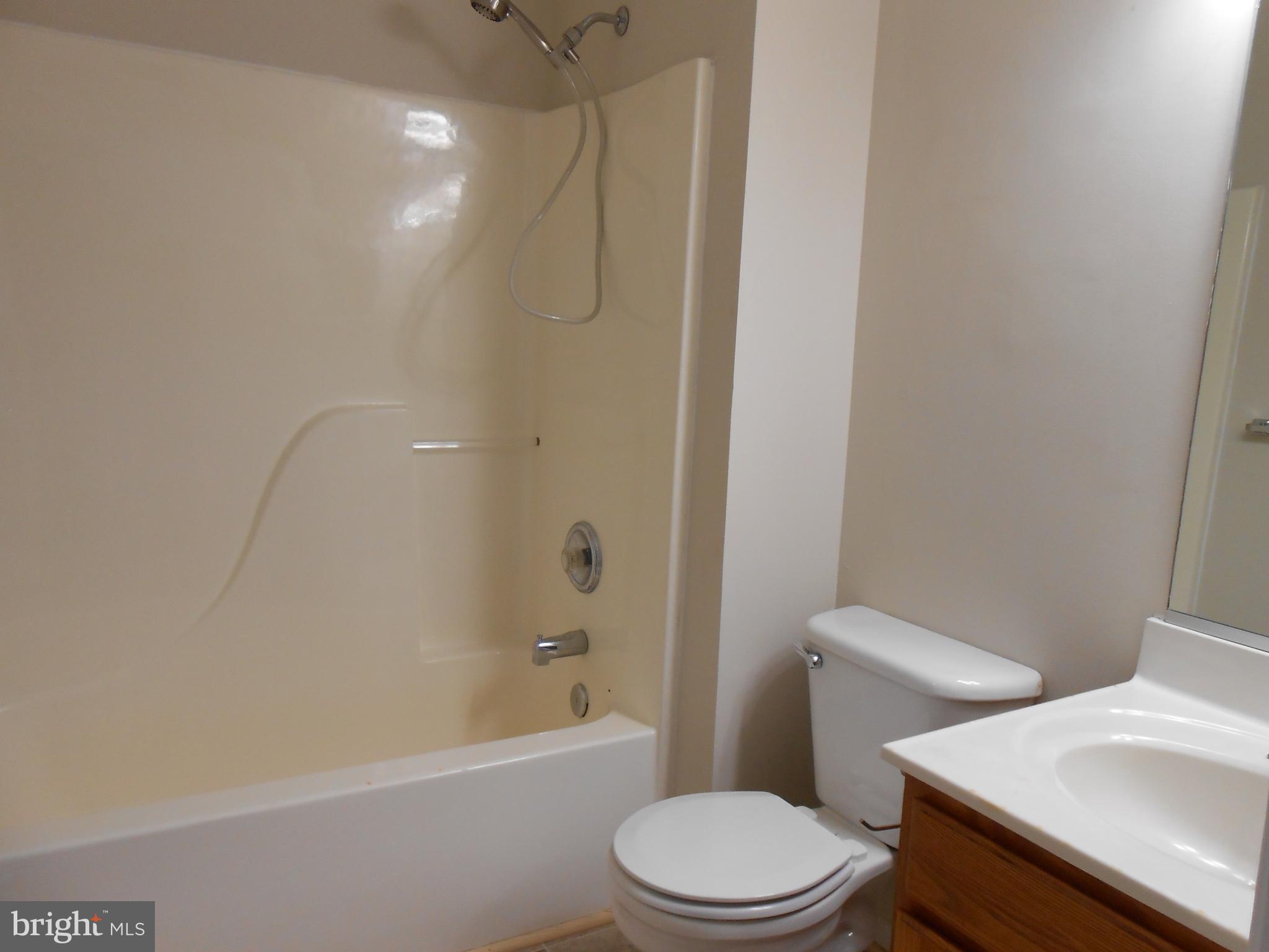 CHESAPEAKE RANCH ESTATES - Residential Lease