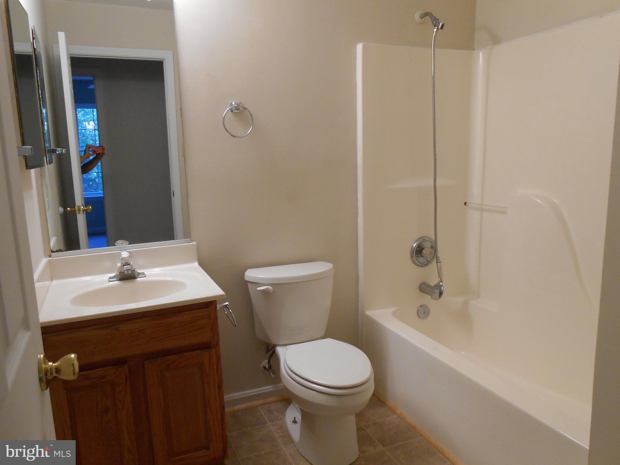 CHESAPEAKE RANCH ESTATES - Residential Lease