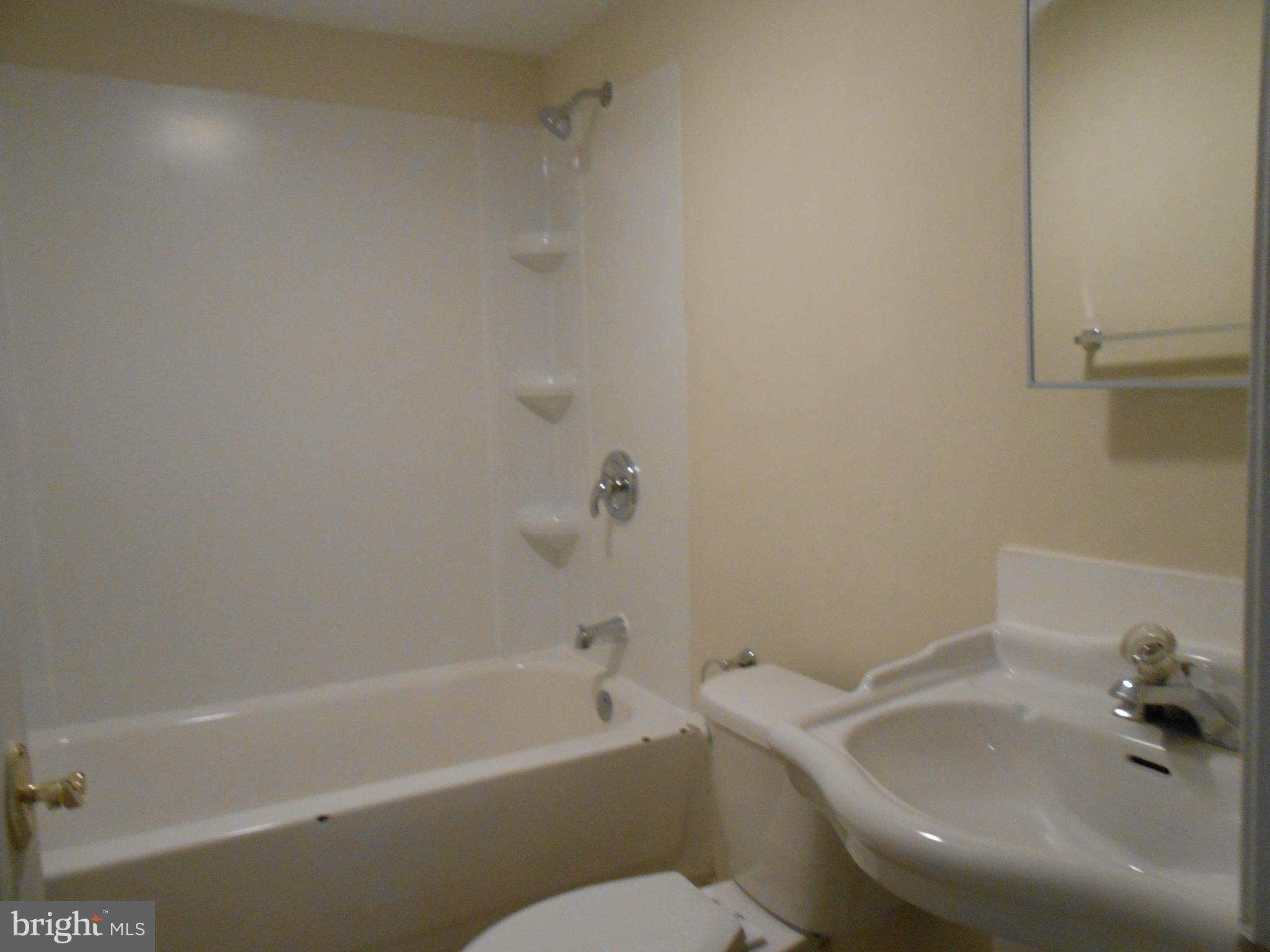 CHESAPEAKE RANCH ESTATES - Residential Lease