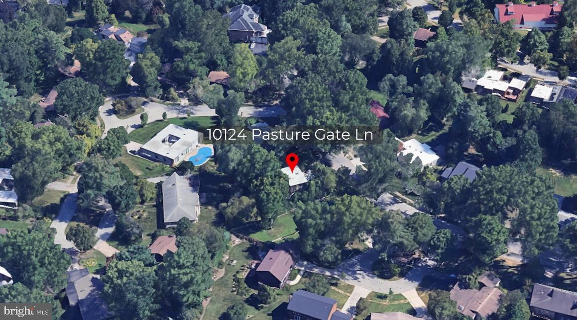 10124 PASTURE GATE LANE