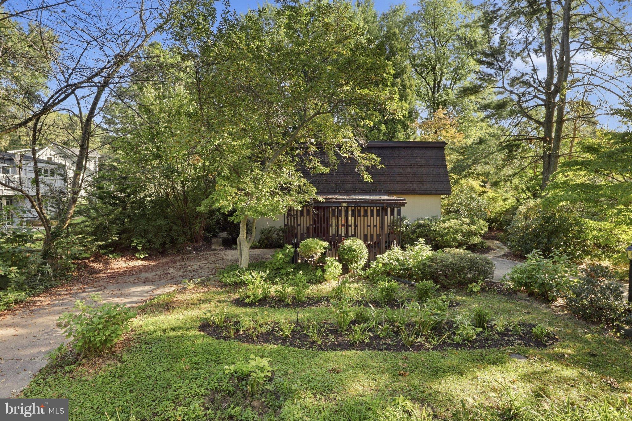 10124 PASTURE GATE LANE