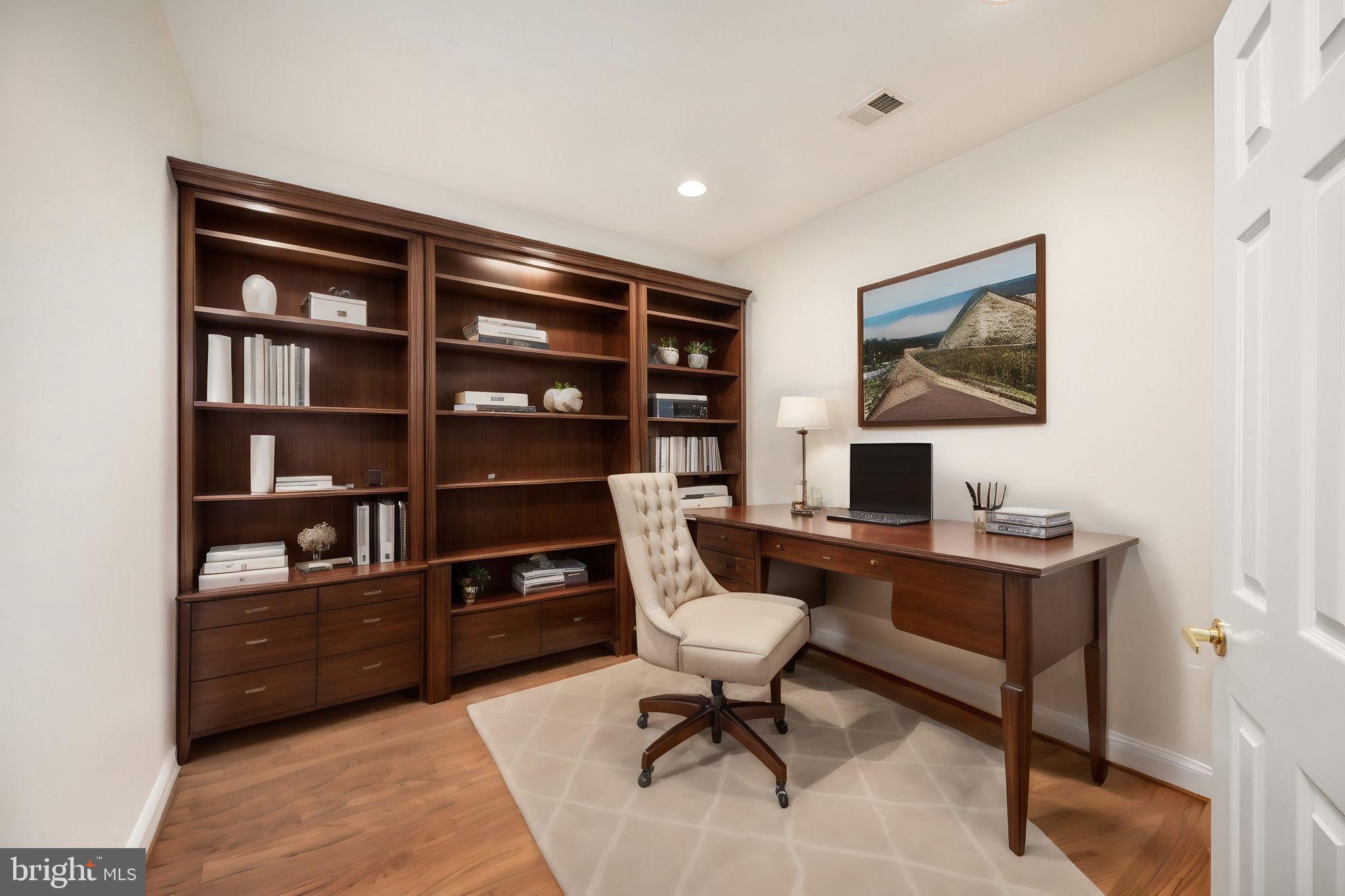 HERITAGE HUNT - Residential