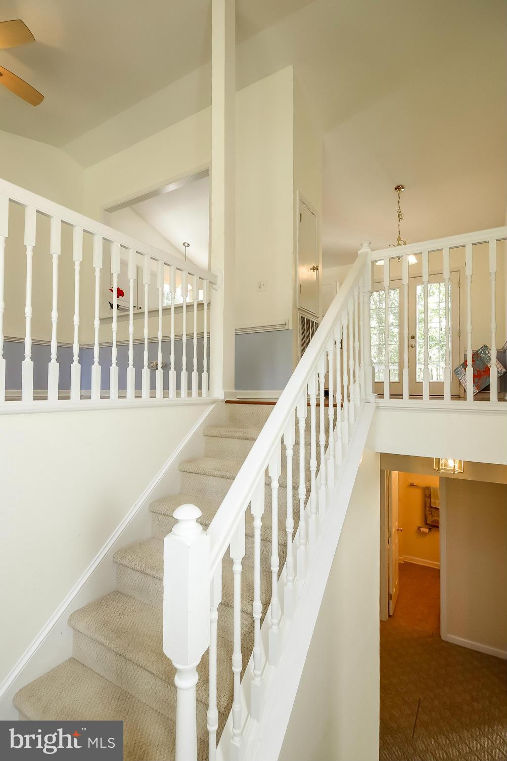 LAKE LAND - Residential