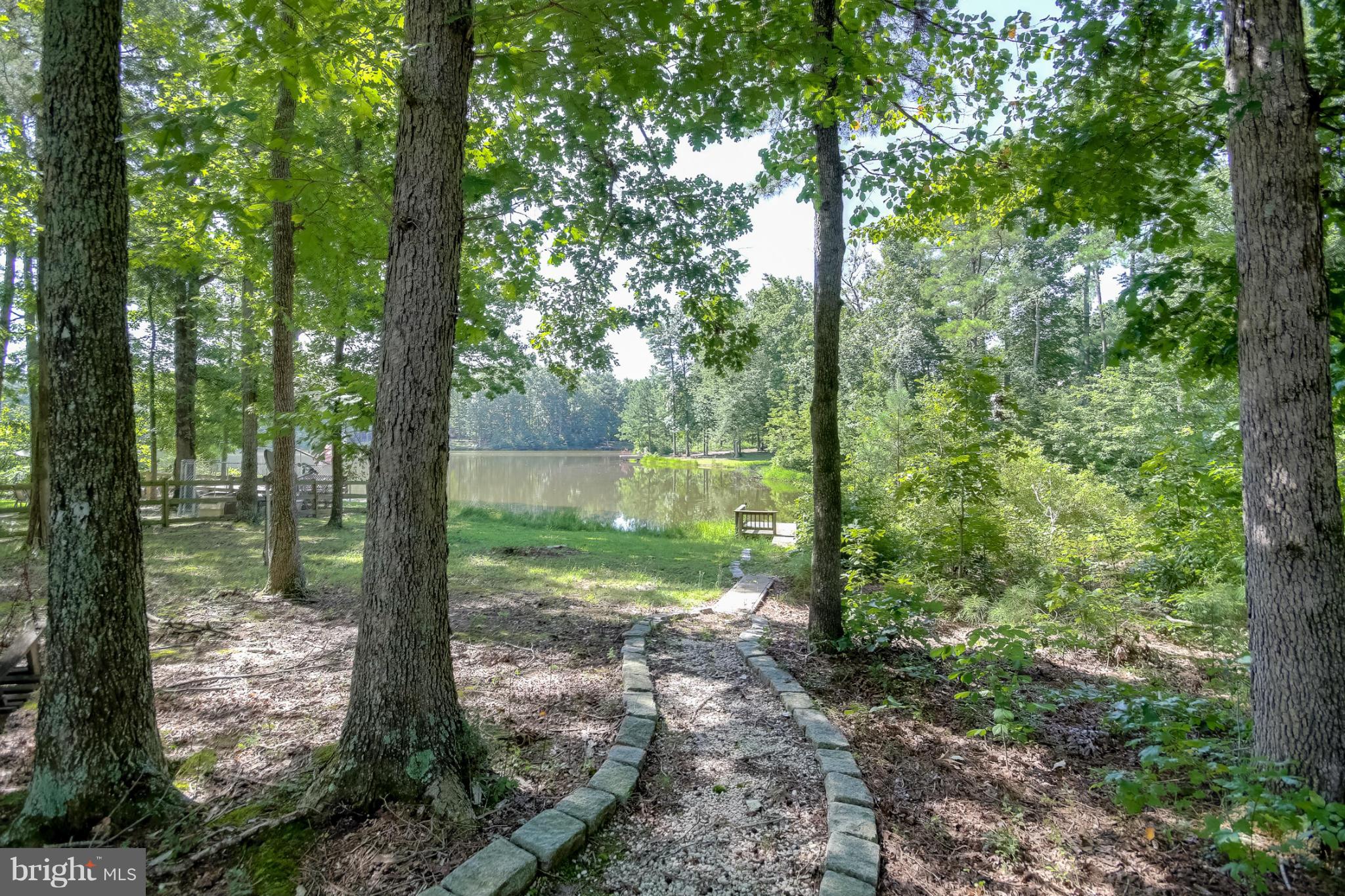 LAKE LAND - Residential