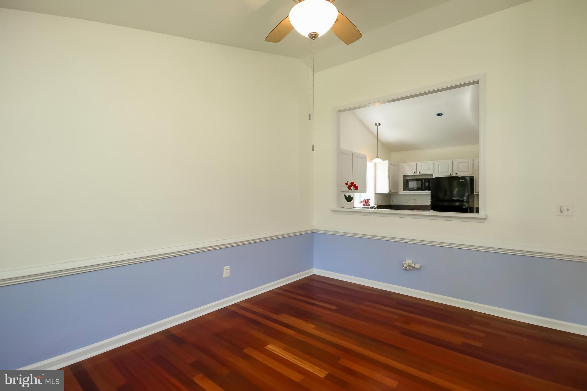 LAKE LAND - Residential