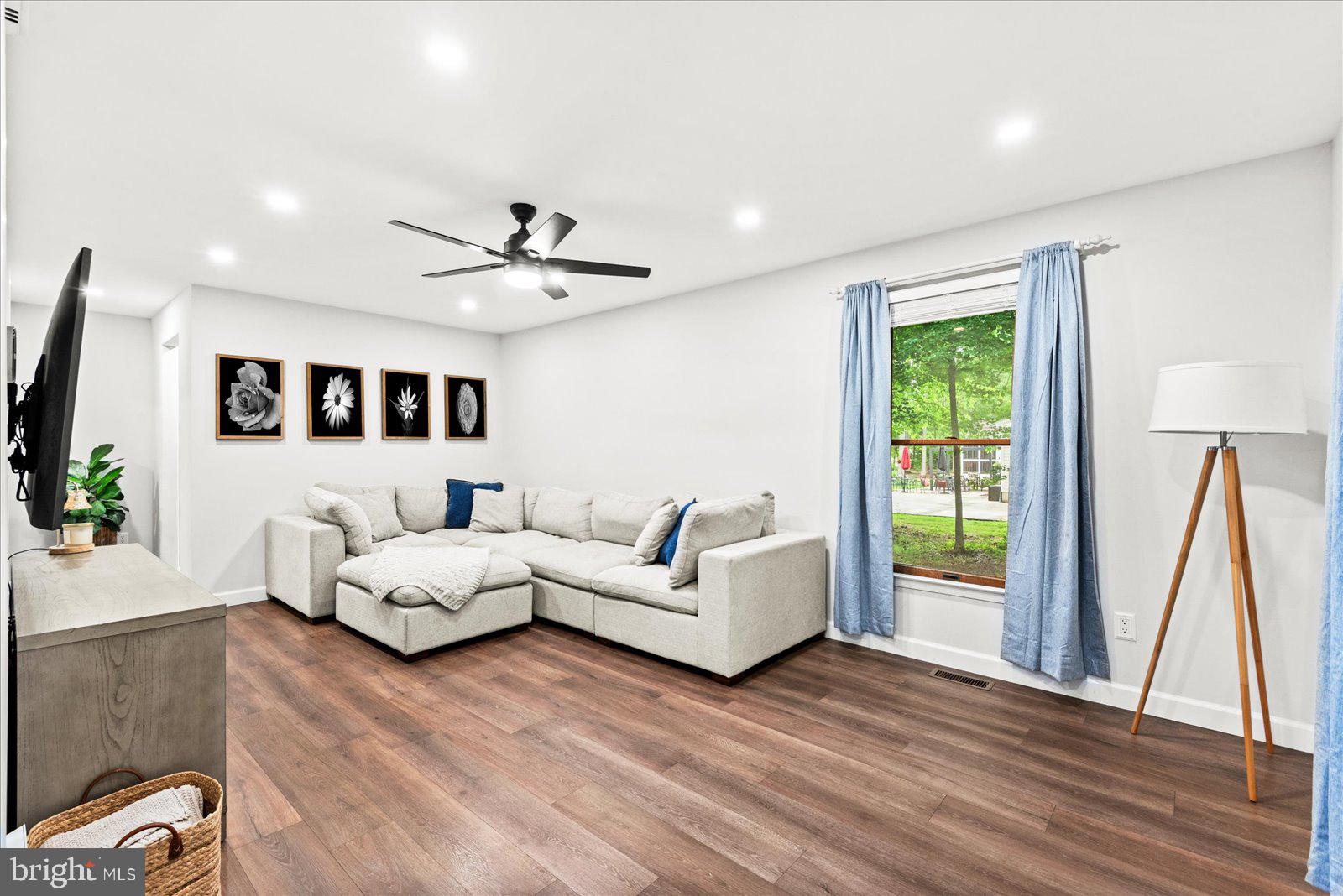 BAYBERRY ESTATES - Residential