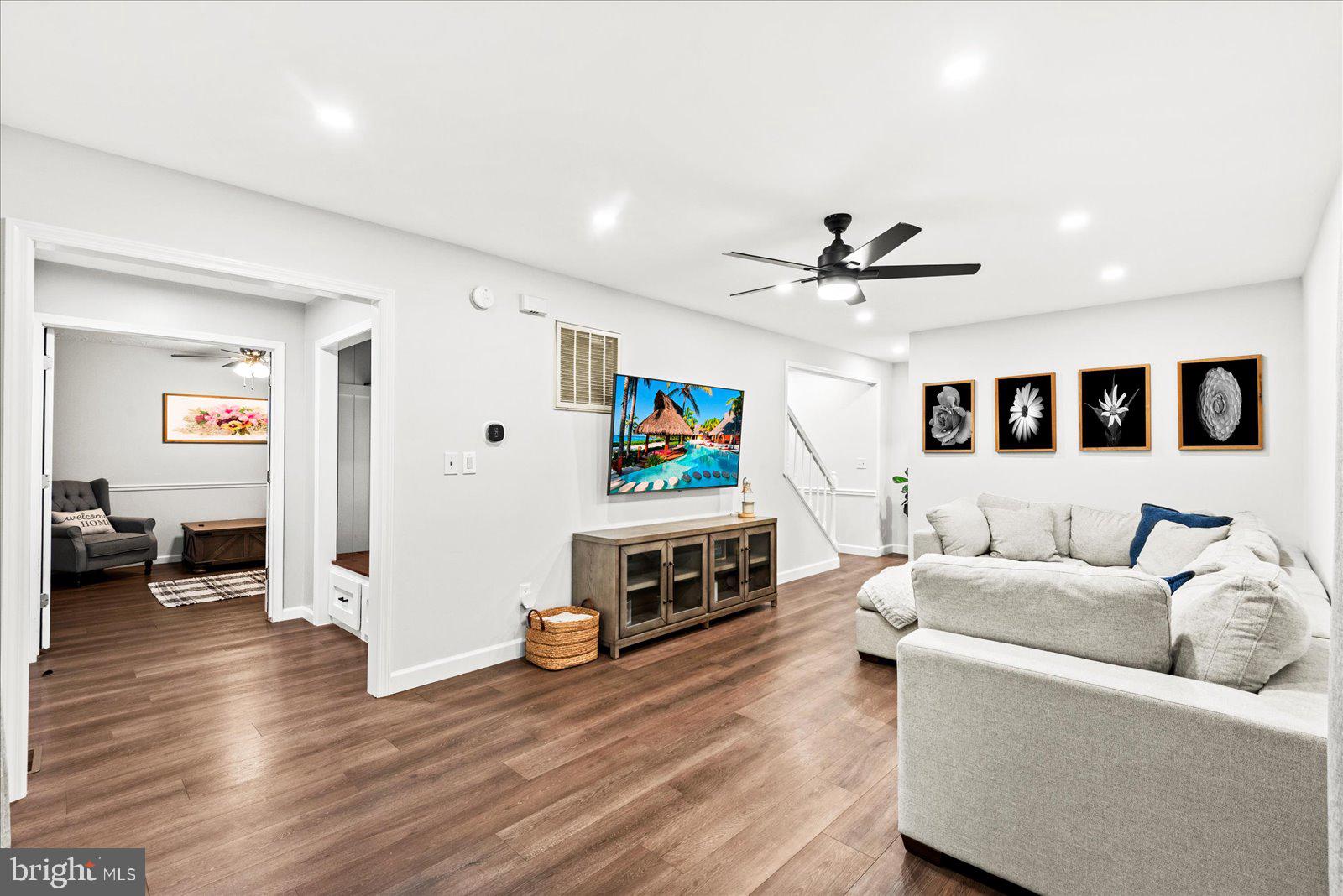 BAYBERRY ESTATES - Residential