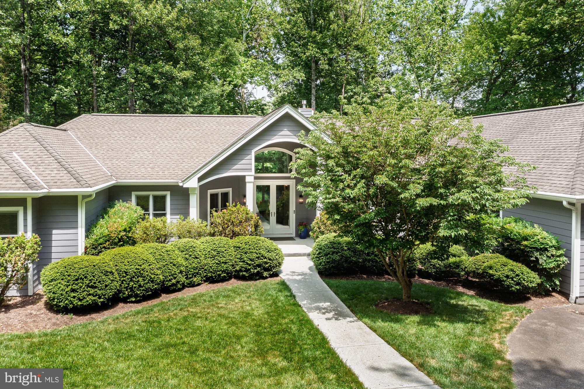32 TOWHEE COURT