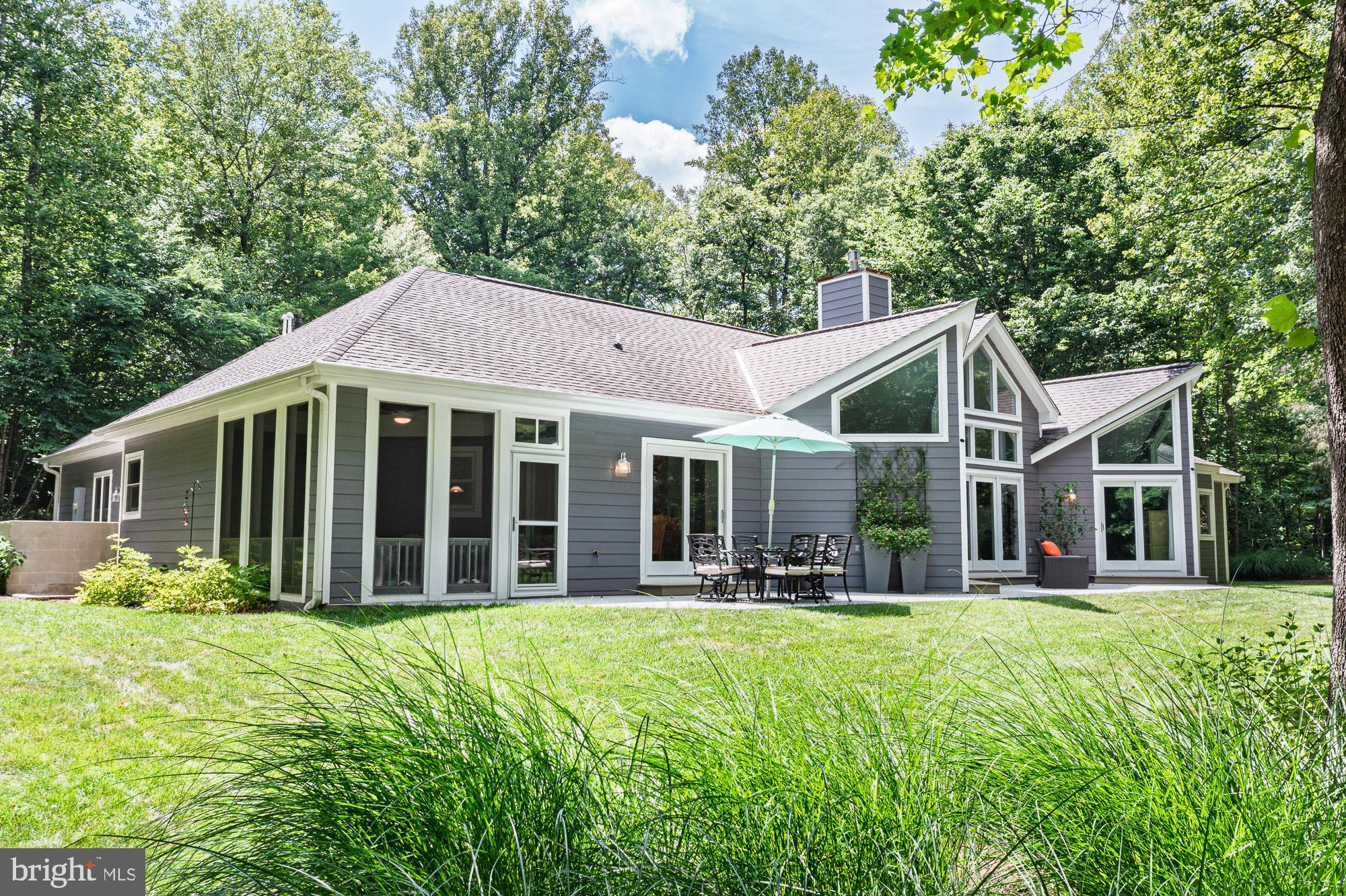 32 TOWHEE COURT