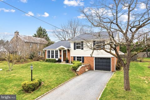 332 OVERHILL ROAD WAYNE PA 19087