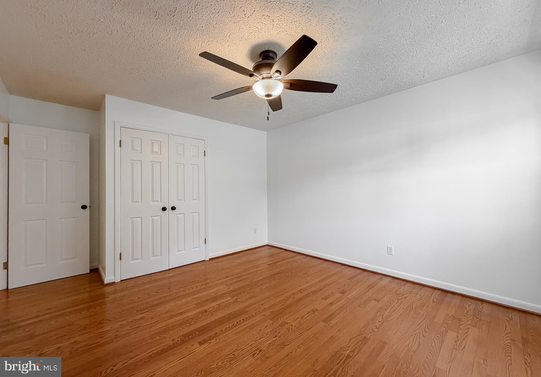 N HOLLYWOOD - Residential