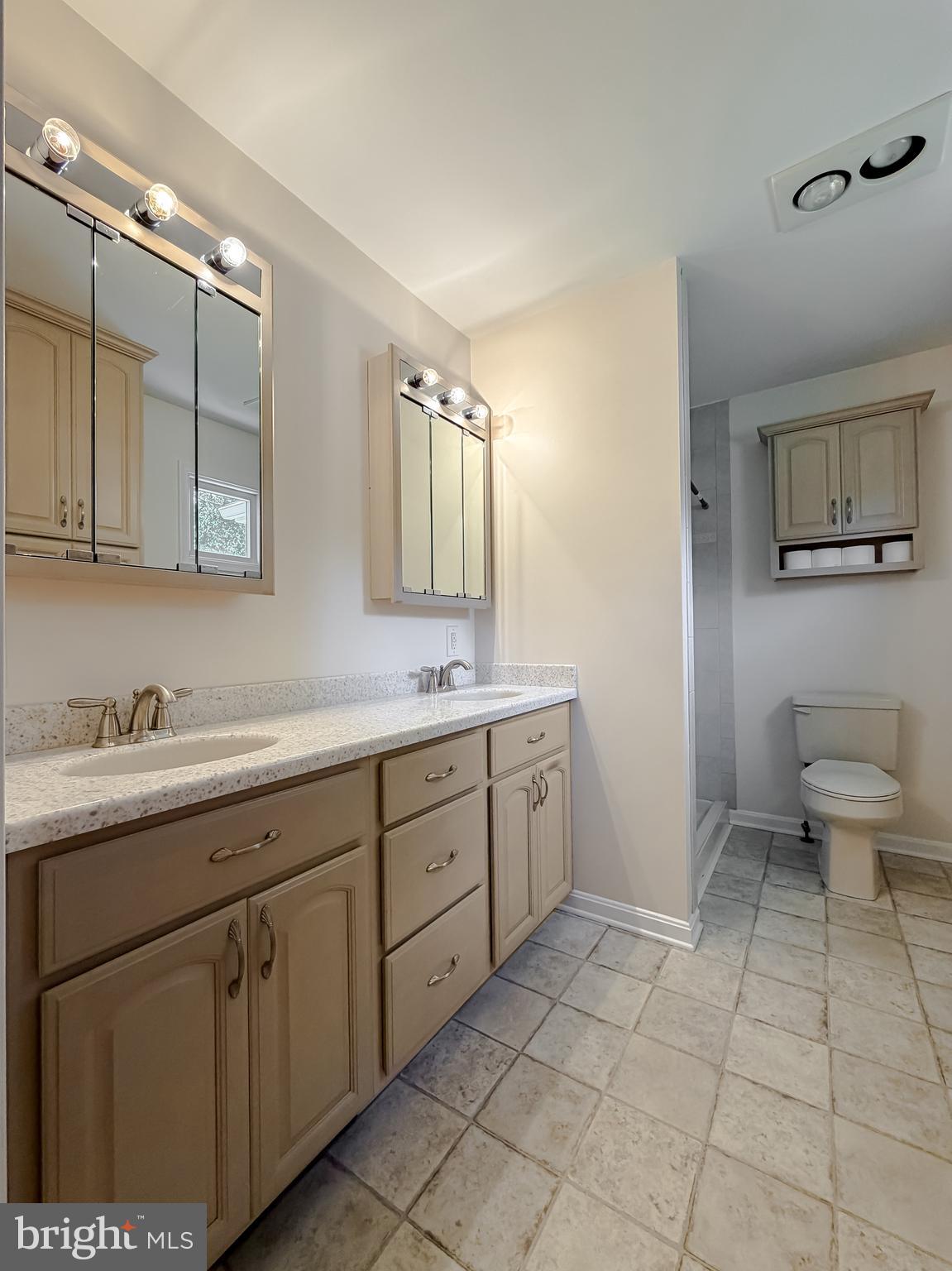 N HOLLYWOOD - Residential